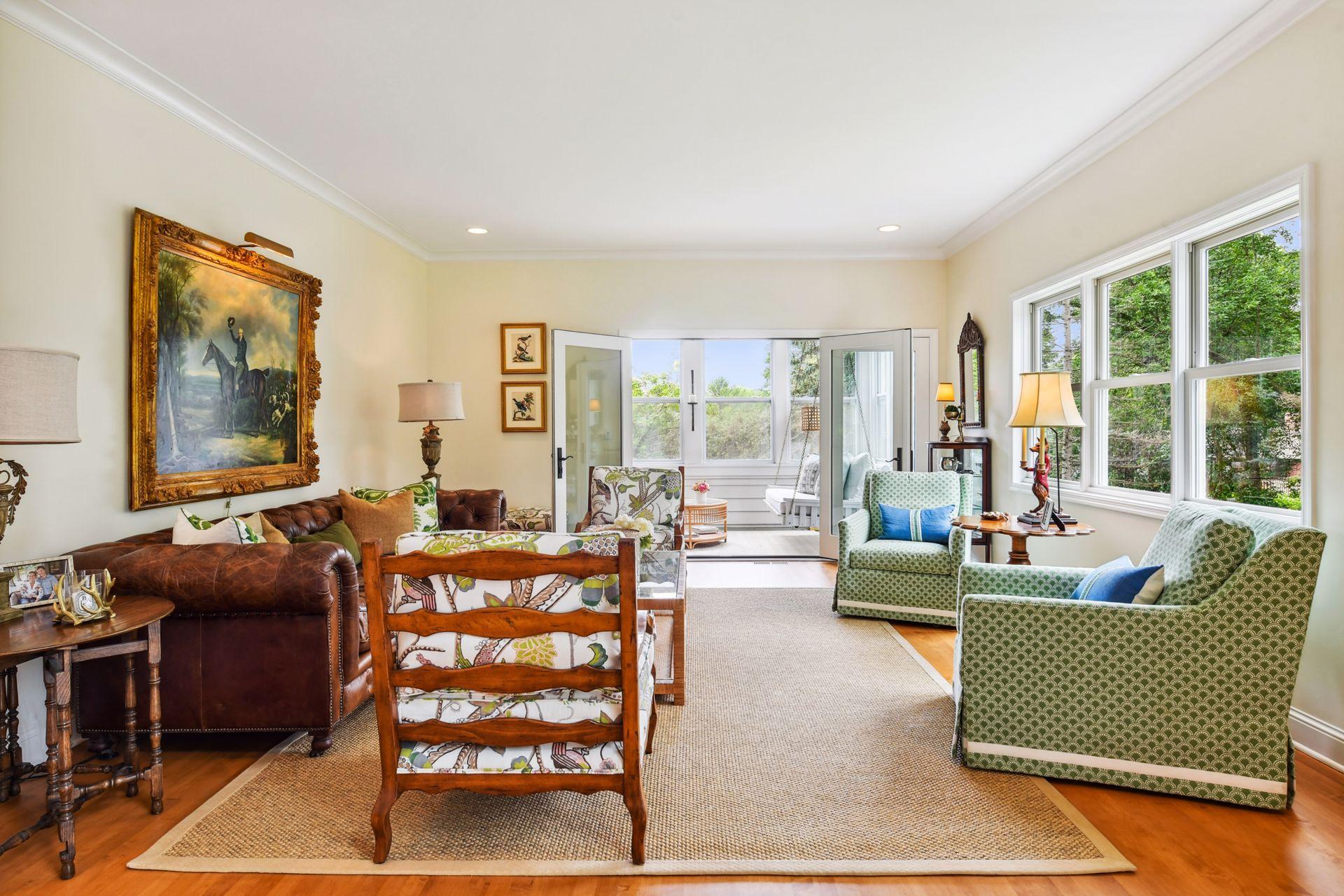 1100 Knoll Manor Road