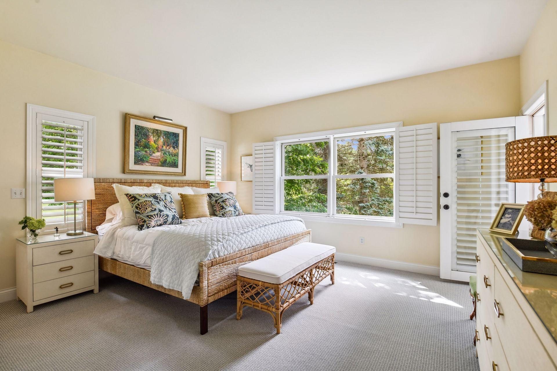 1100 Knoll Manor Road