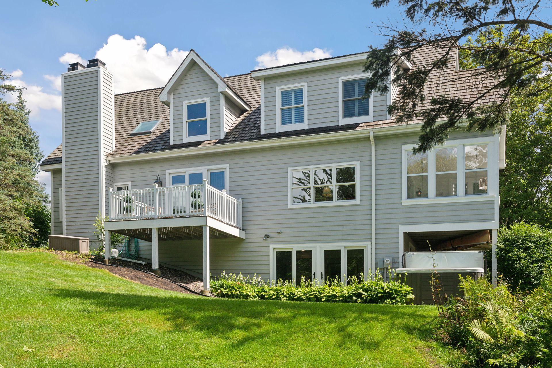 1100 Knoll Manor Road