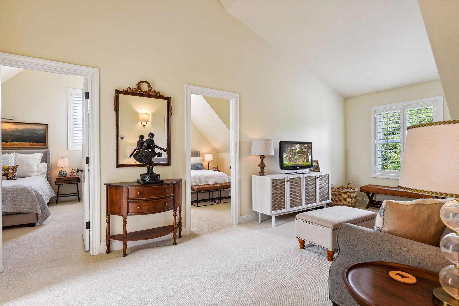 1100 Knoll Manor Road