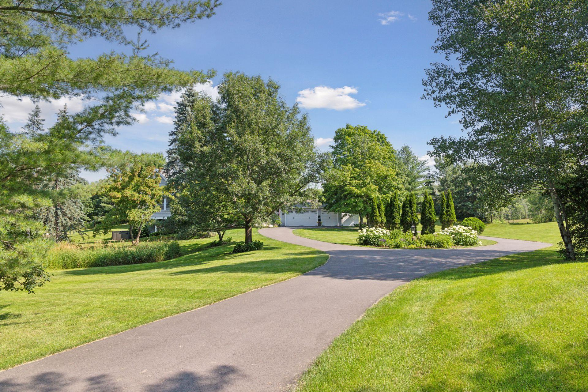 1100 Knoll Manor Road