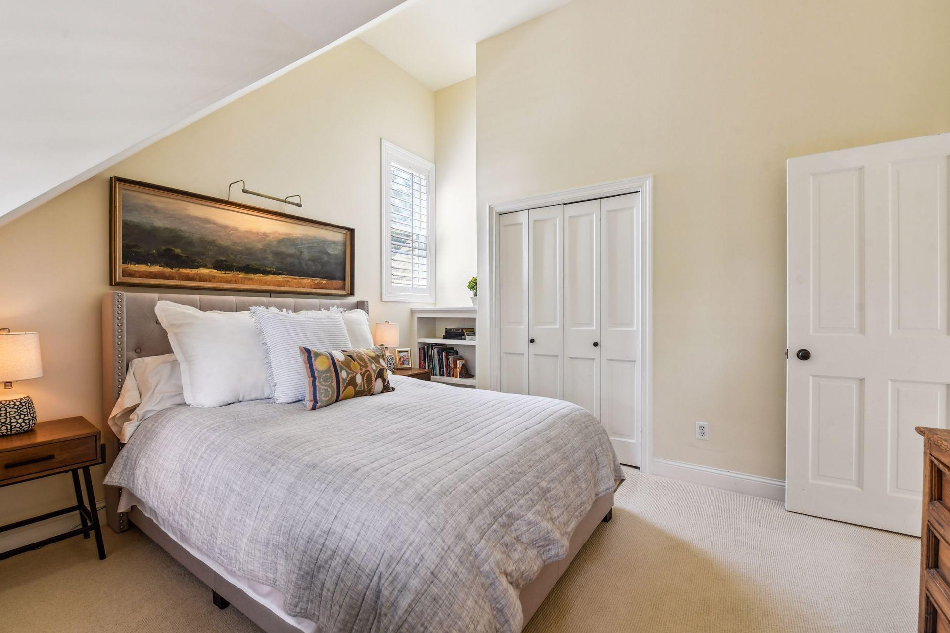 1100 Knoll Manor Road