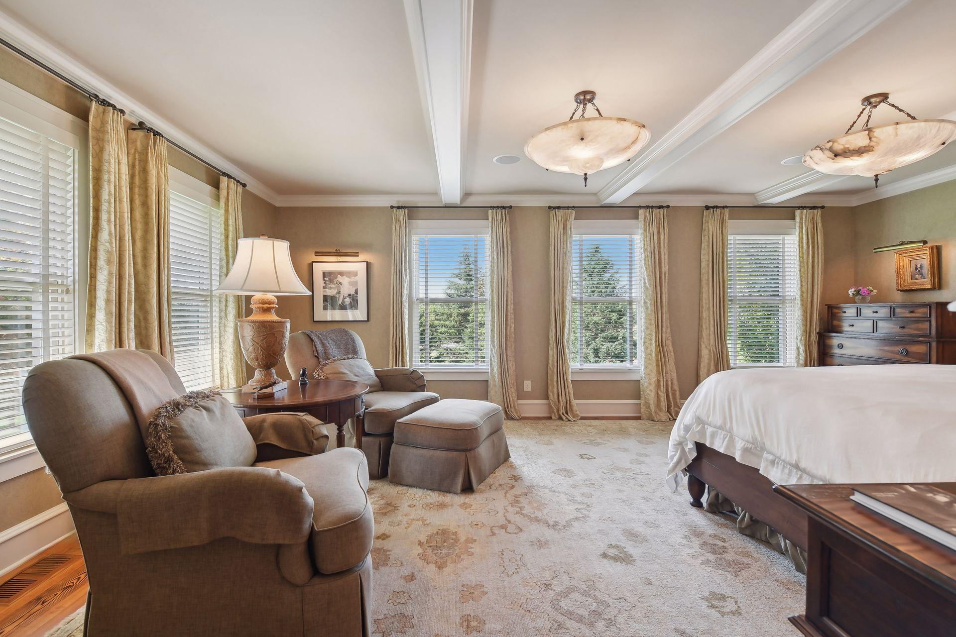 11126 Eastwood Avenue SE