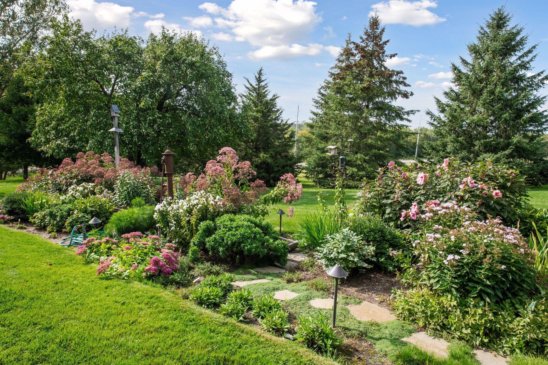 11126 Eastwood Avenue SE