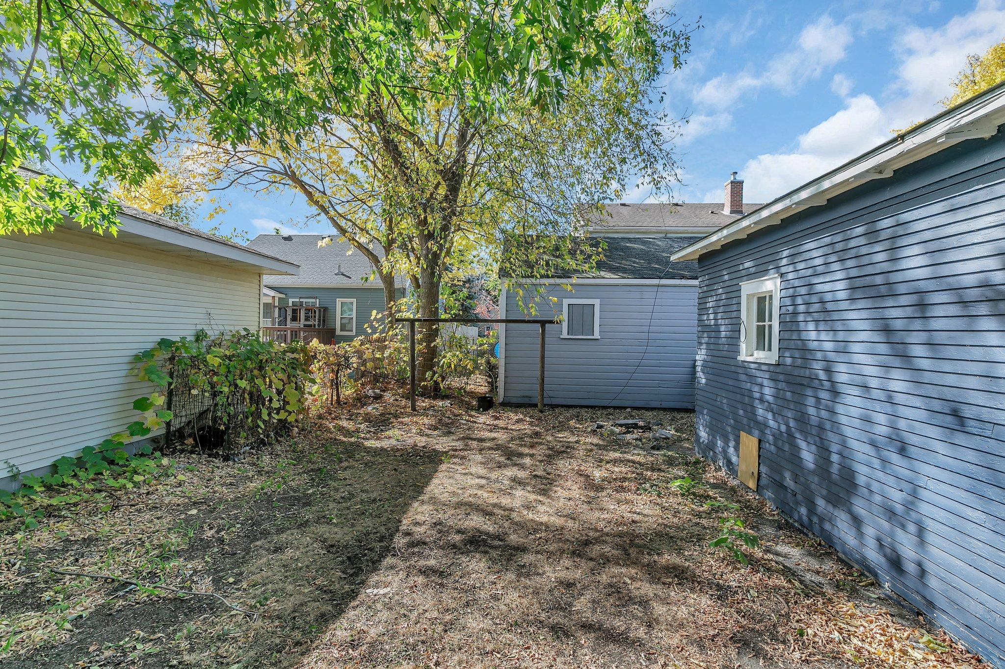 624/626 8th Avenue N