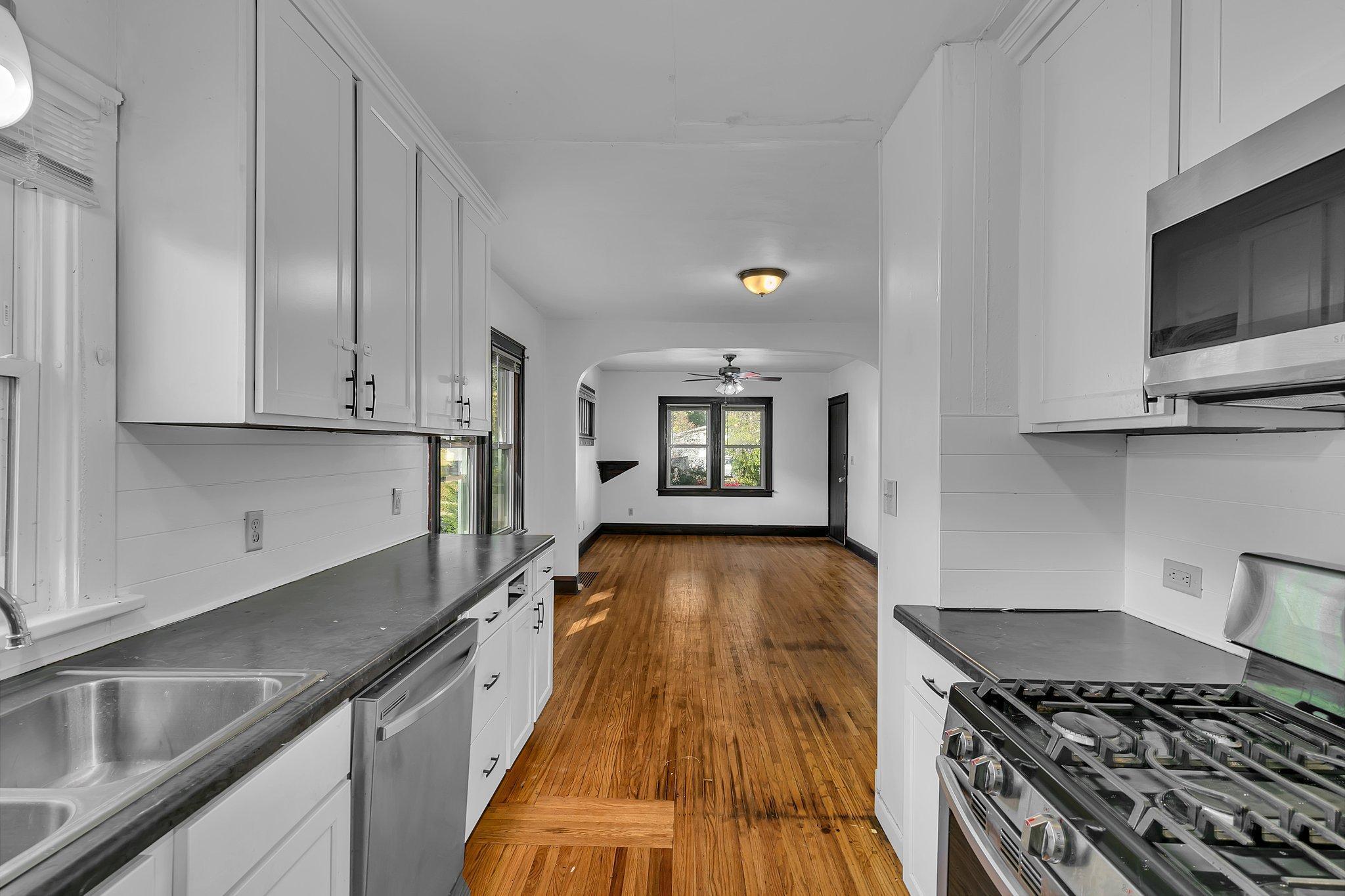 624/626 8th Avenue N