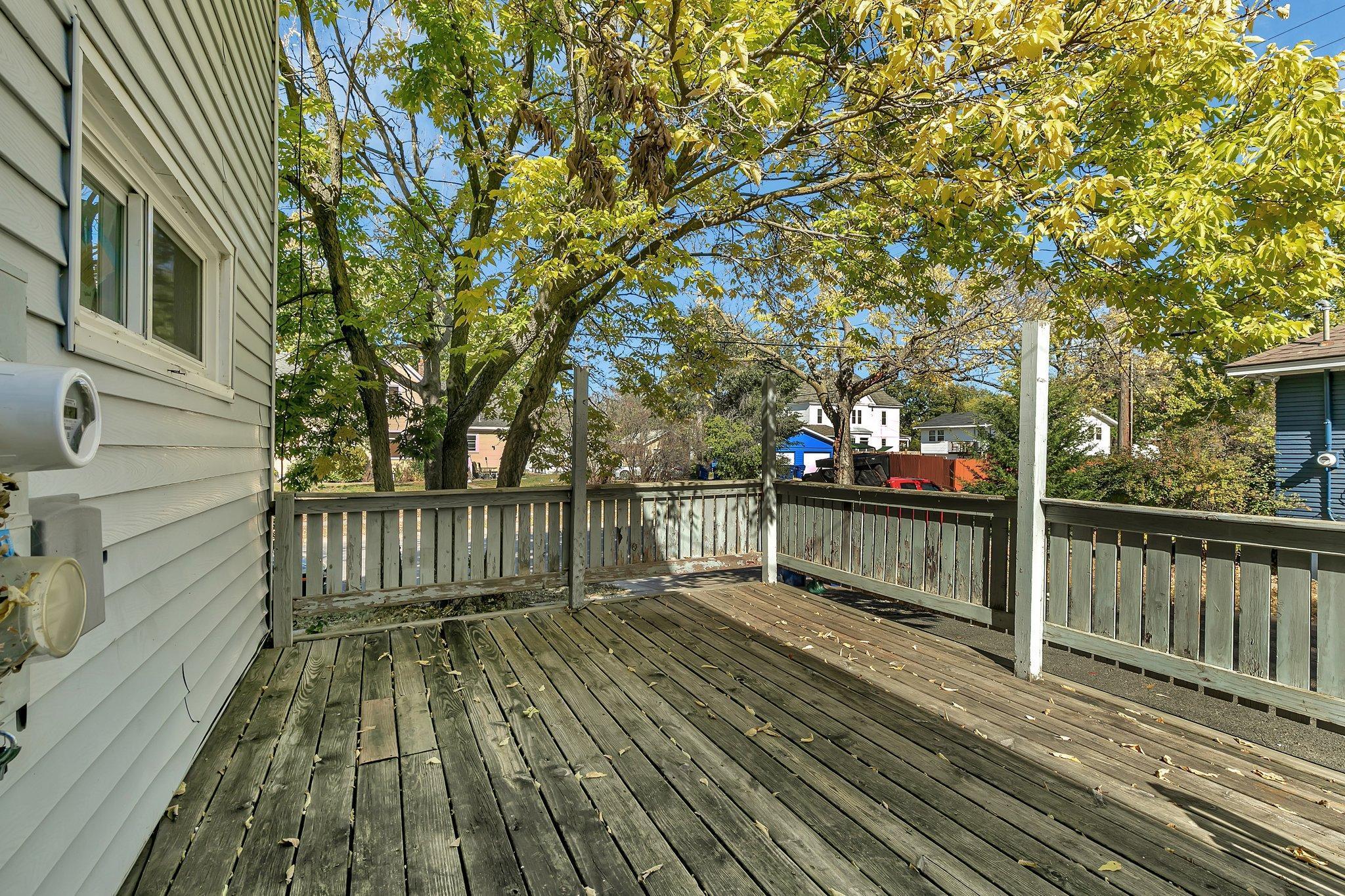 624/626 8th Avenue N