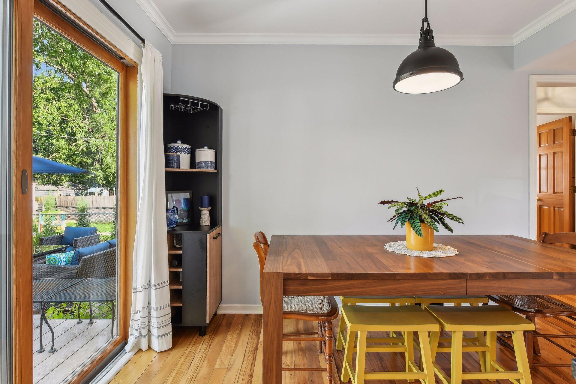 2816 Edgewood Avenue S