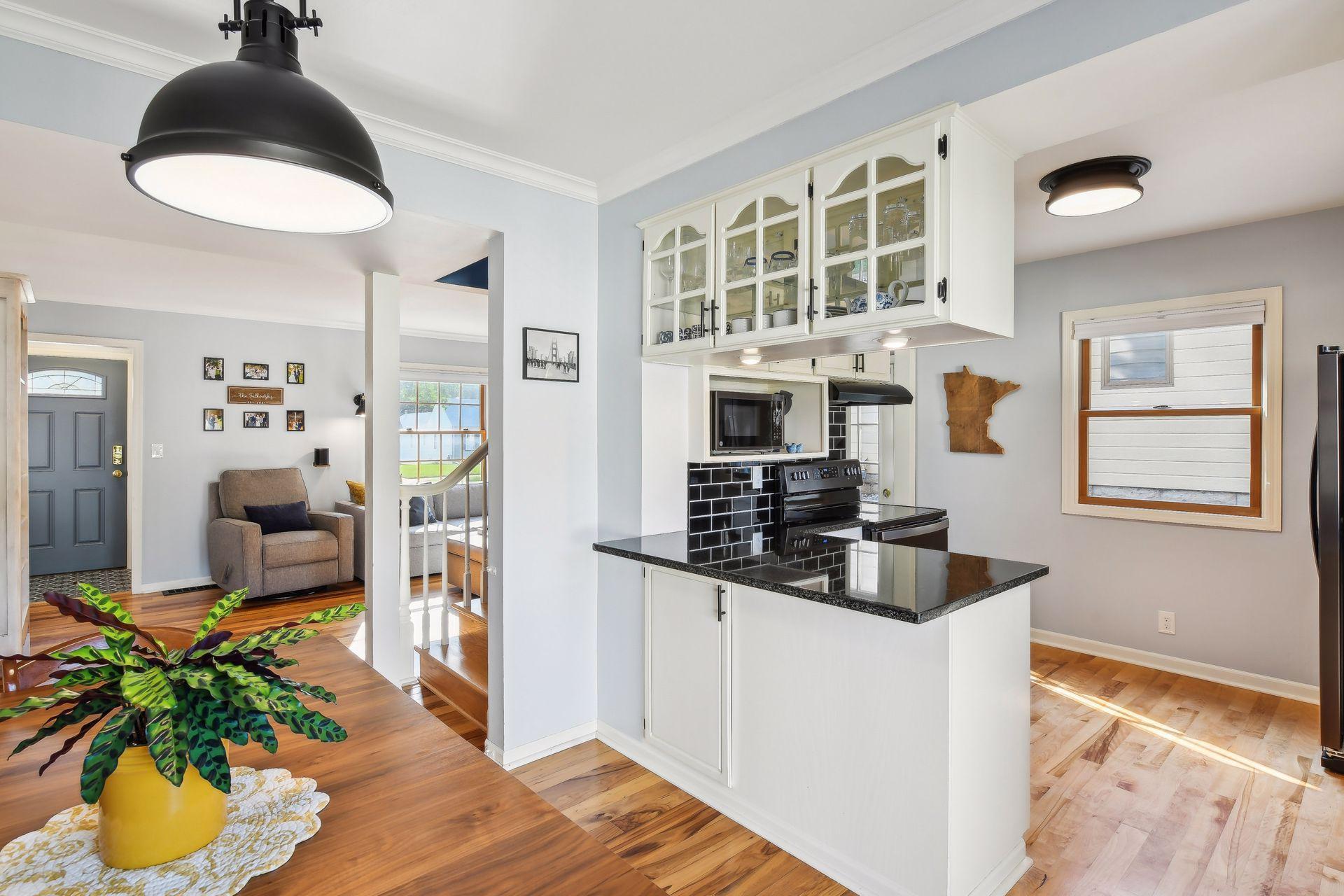 2816 Edgewood Avenue S