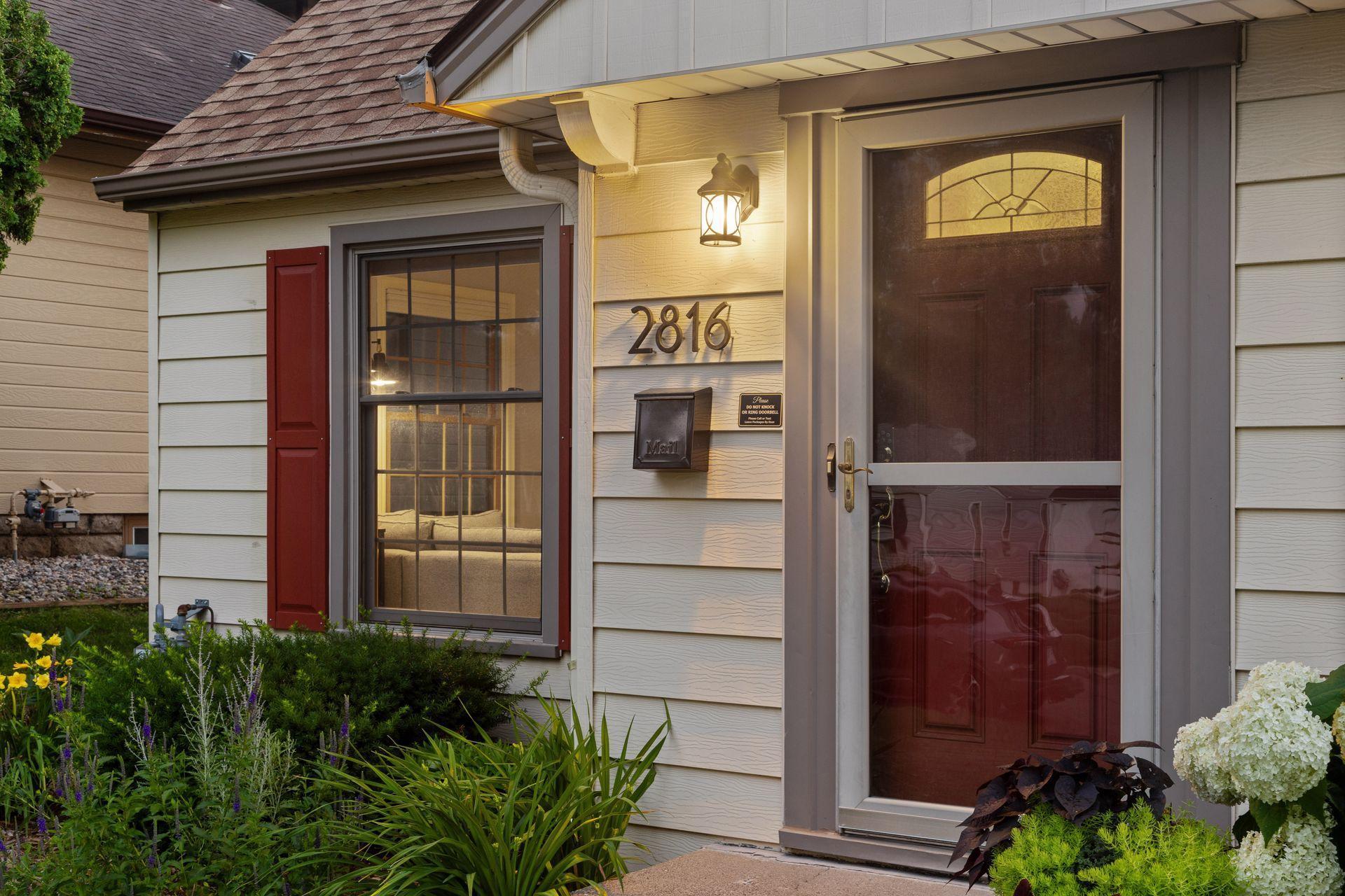 2816 Edgewood Avenue S