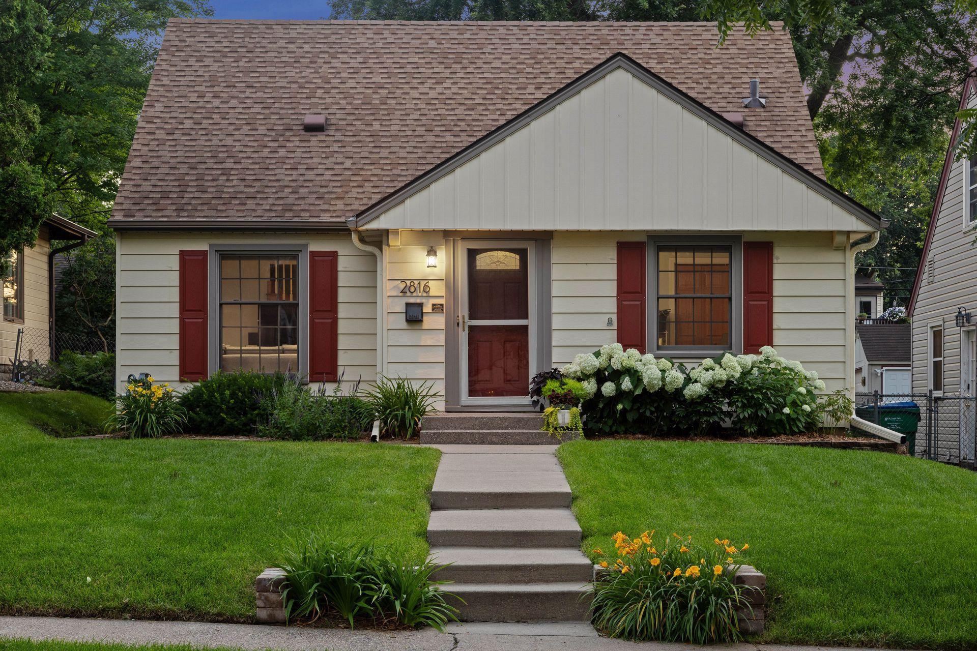 2816 Edgewood Avenue S