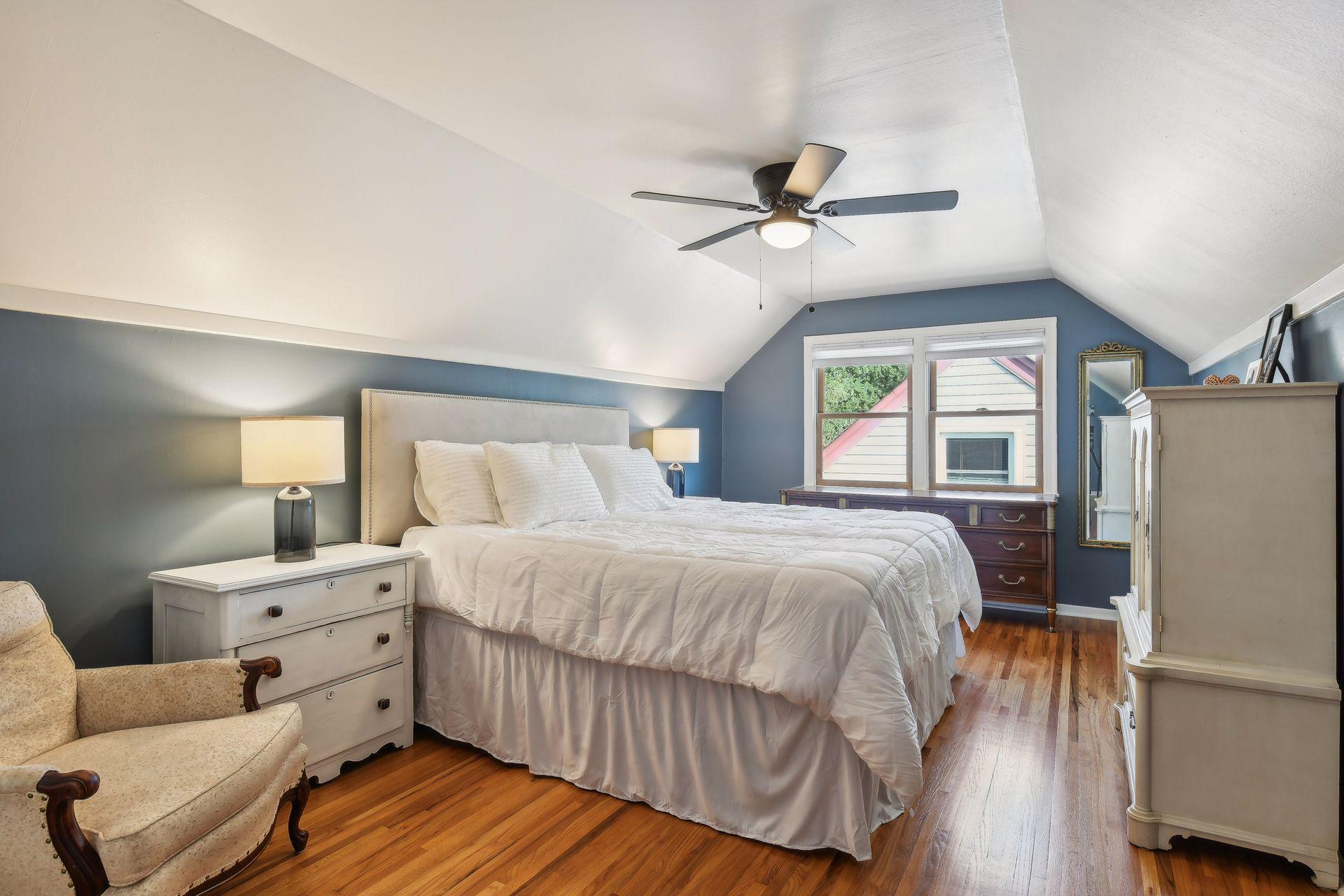 2816 Edgewood Avenue S