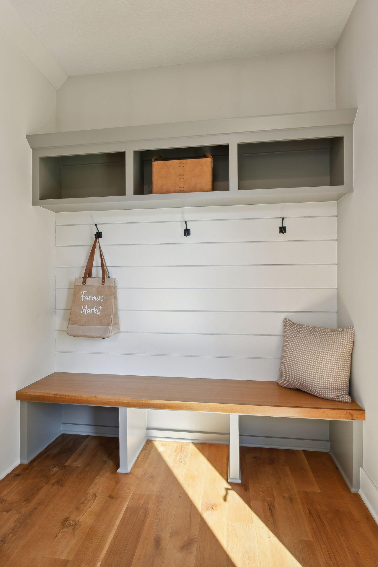 5833 Zenith Avenue S