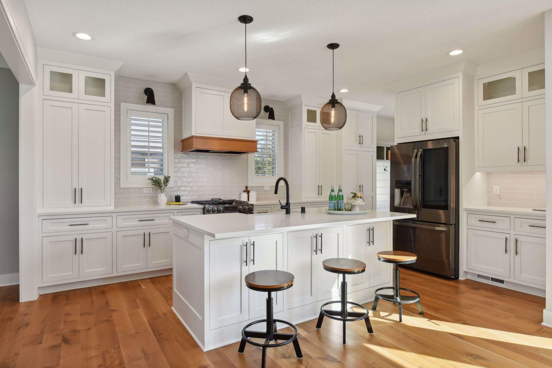 5833 Zenith Avenue S