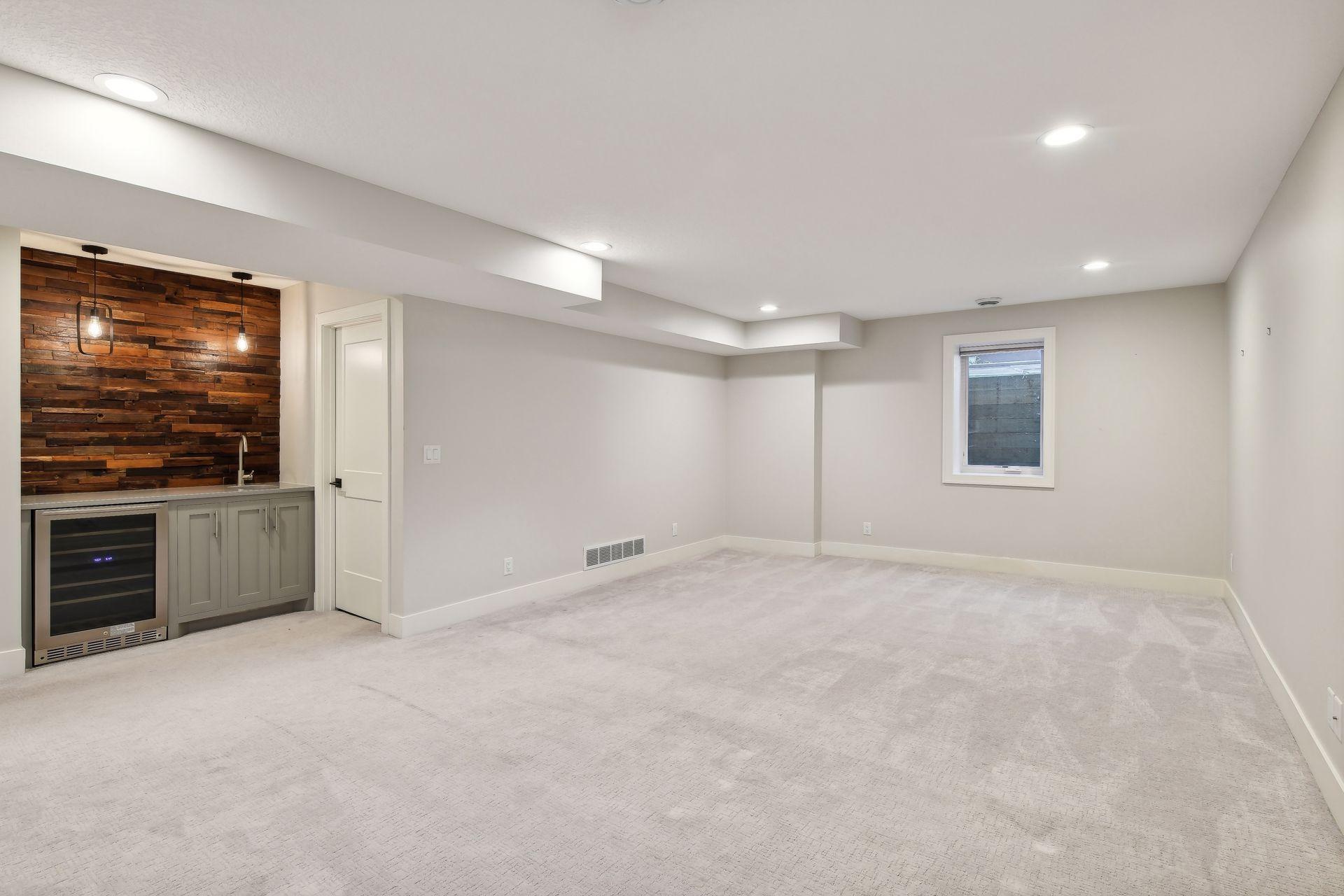 5833 Zenith Avenue S