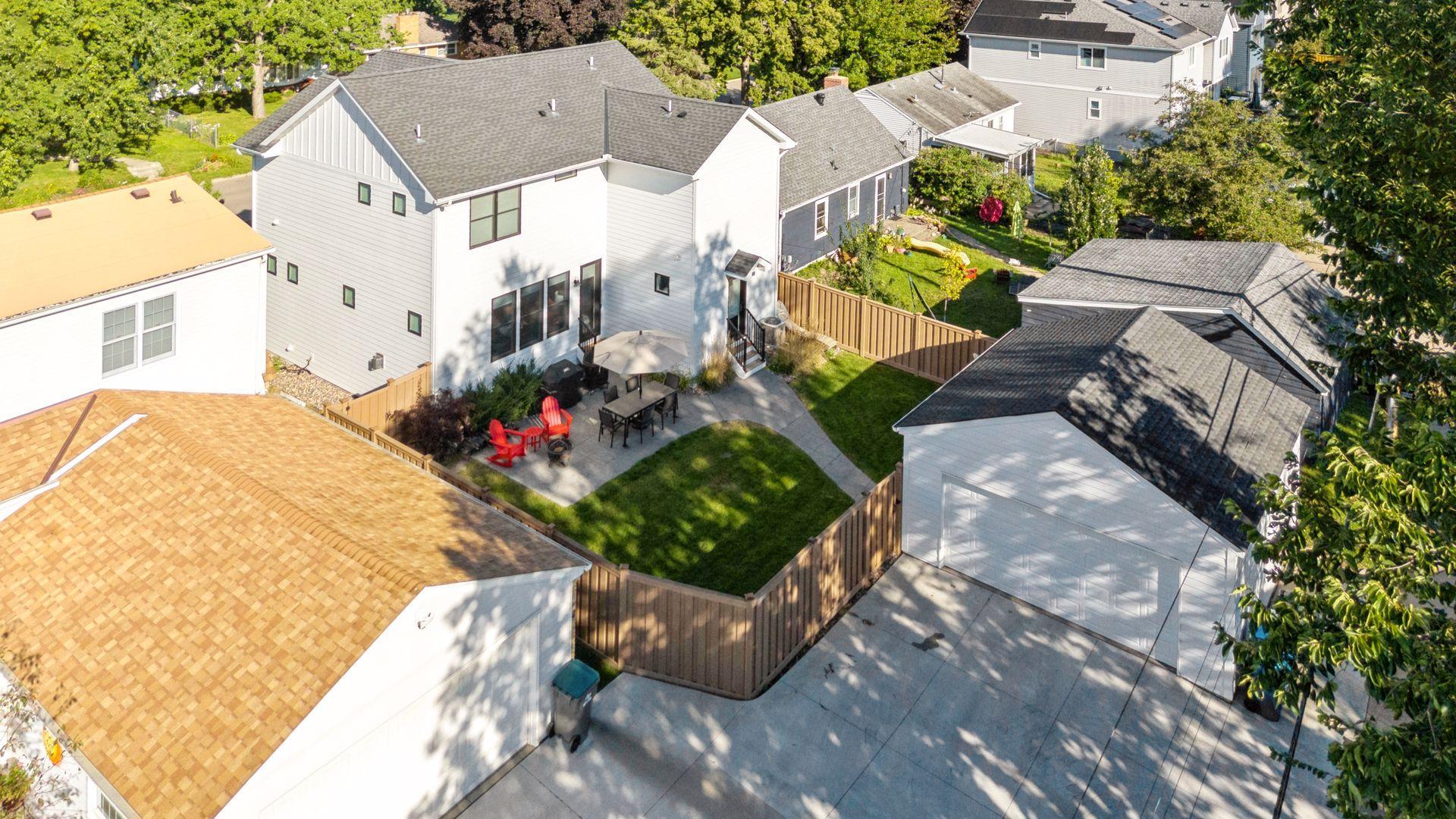 5833 Zenith Avenue S