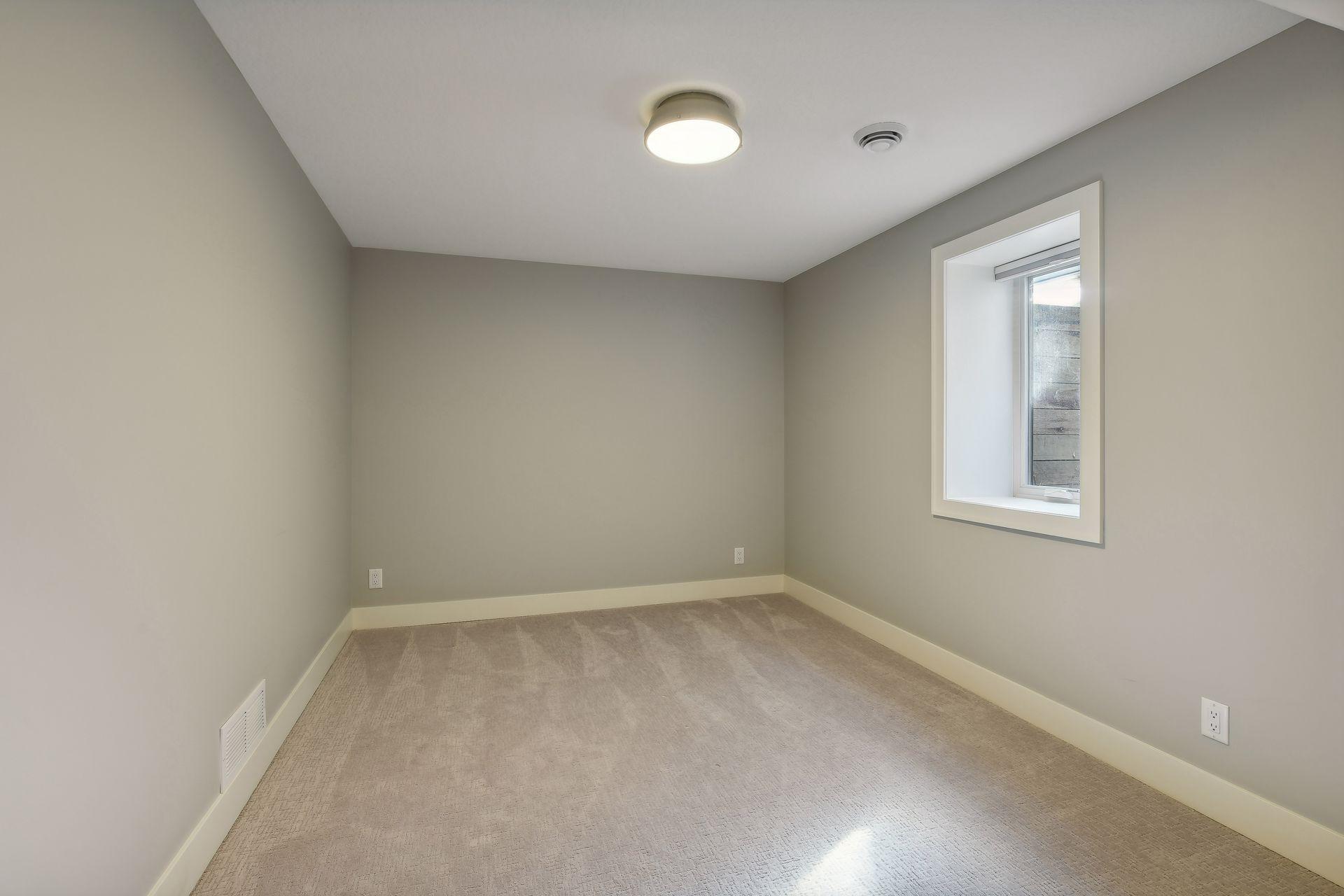 5833 Zenith Avenue S