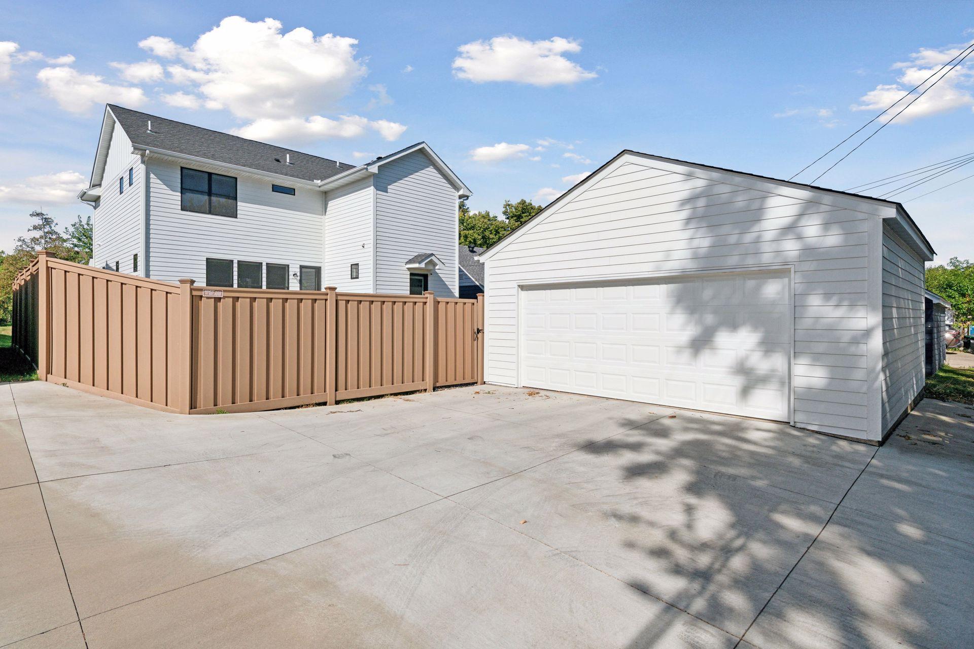 5833 Zenith Avenue S