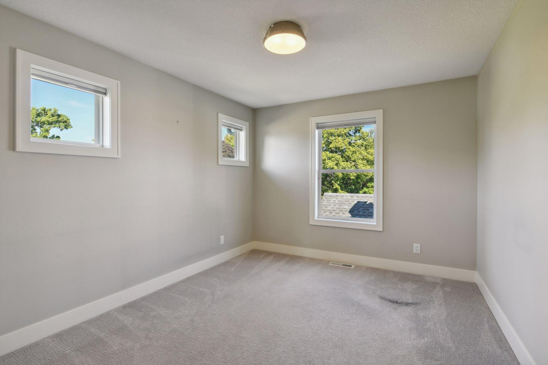 5833 Zenith Avenue S