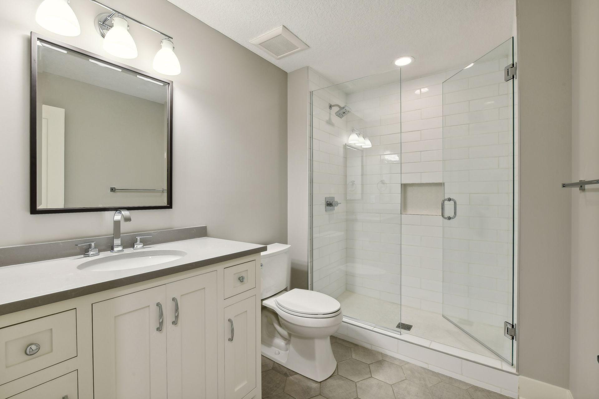 5833 Zenith Avenue S