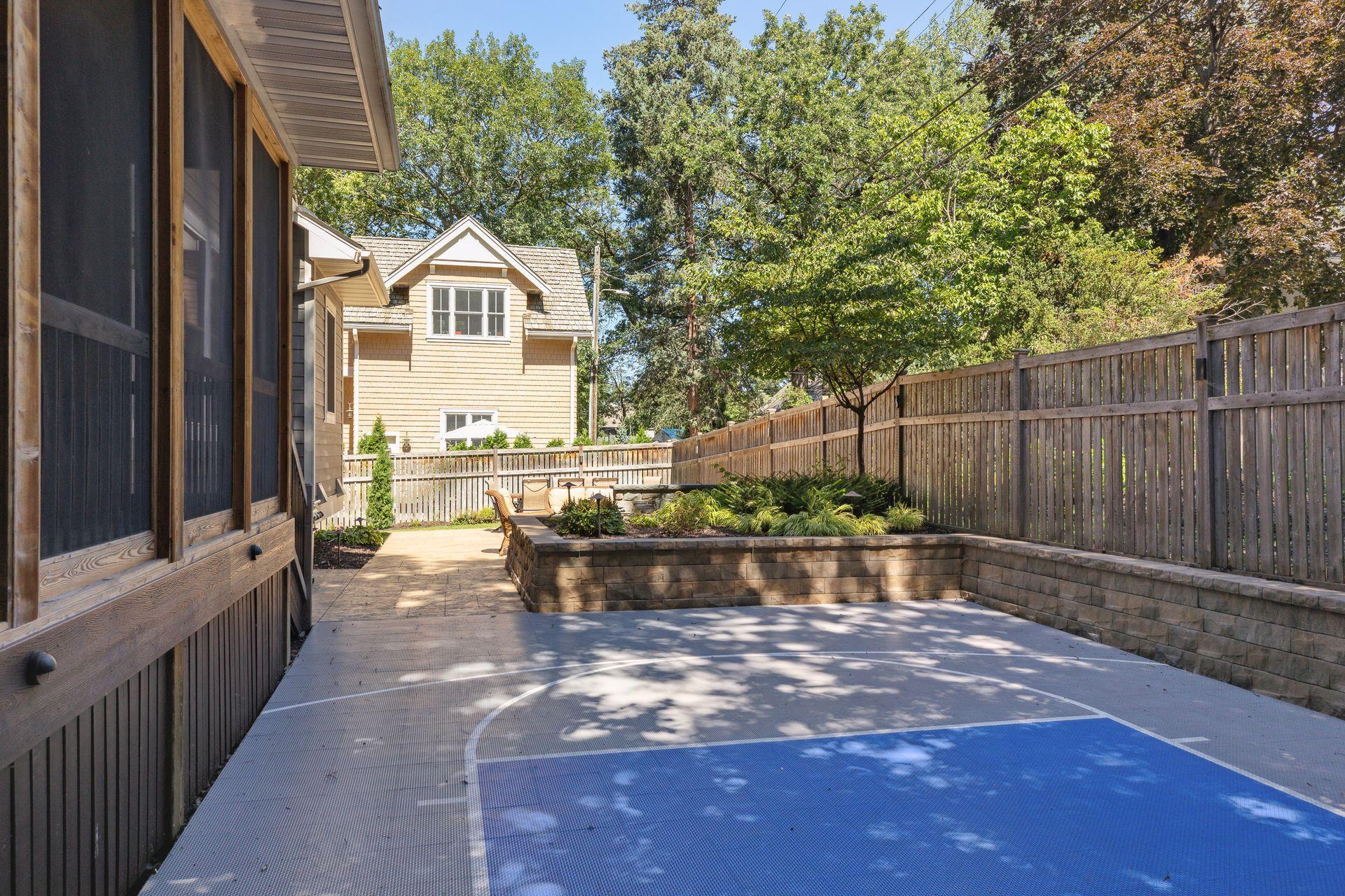 3821 Washburn Avenue S