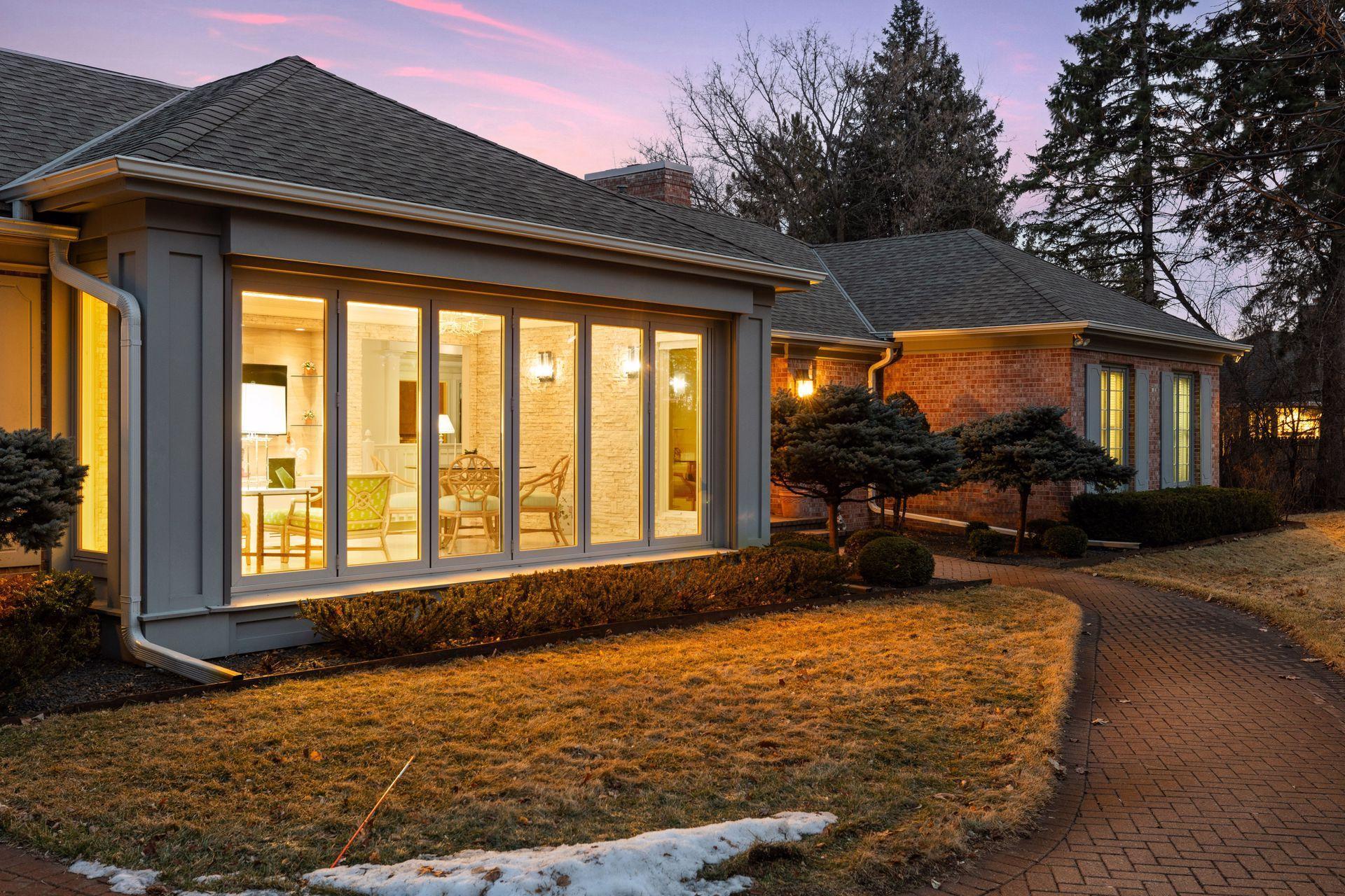 985 Edgewood Hill Road