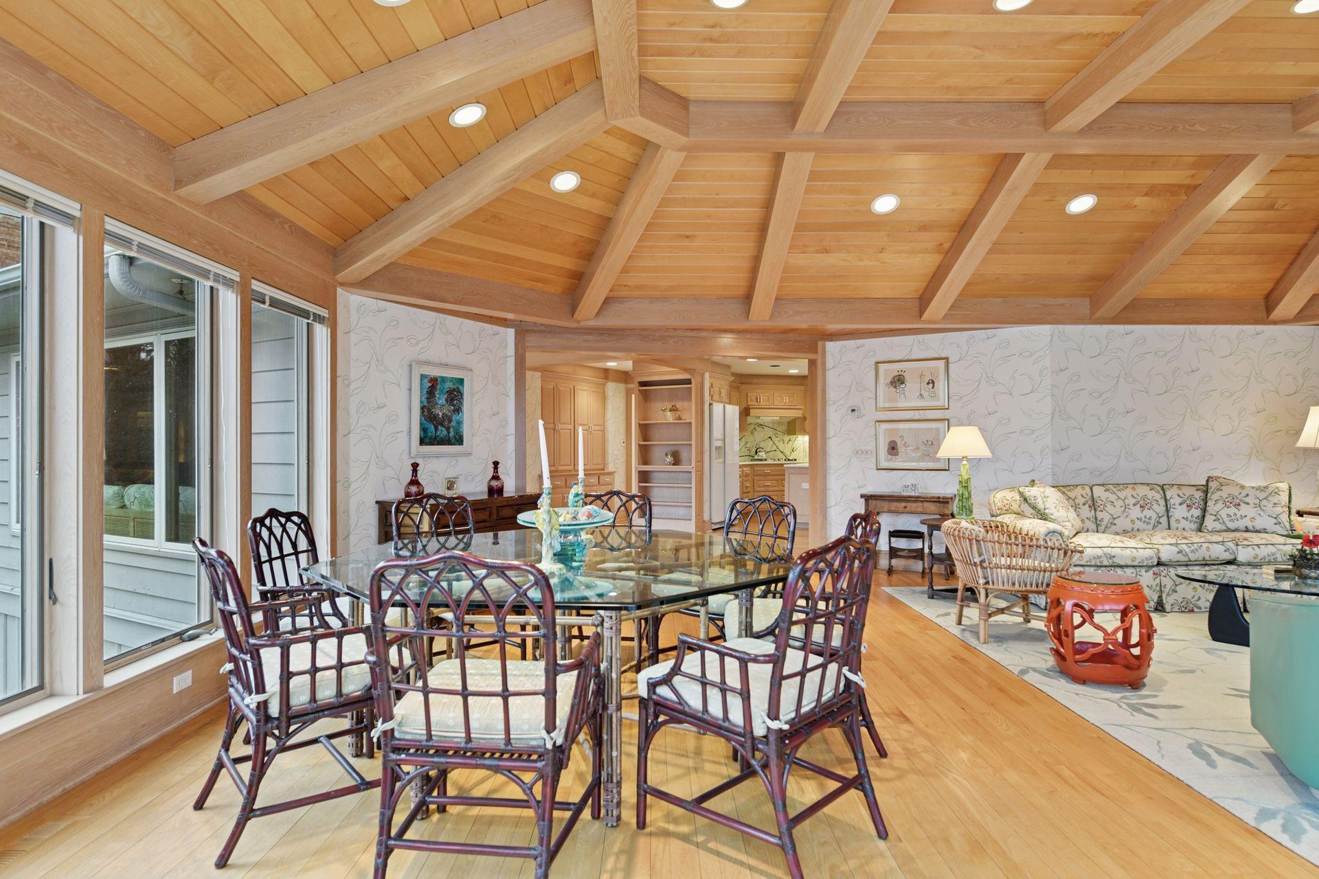 985 Edgewood Hill Road