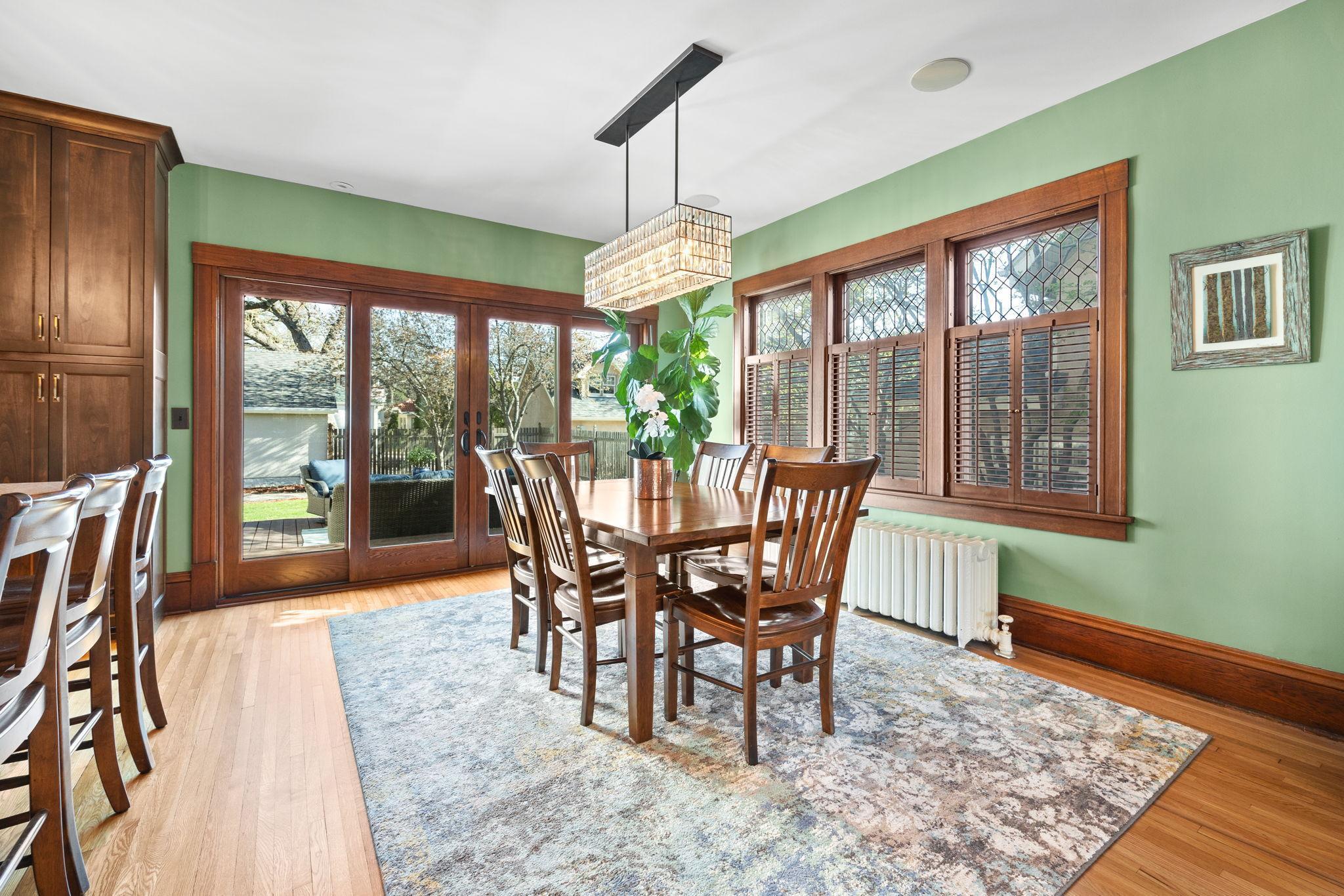 2420 W 24th Street