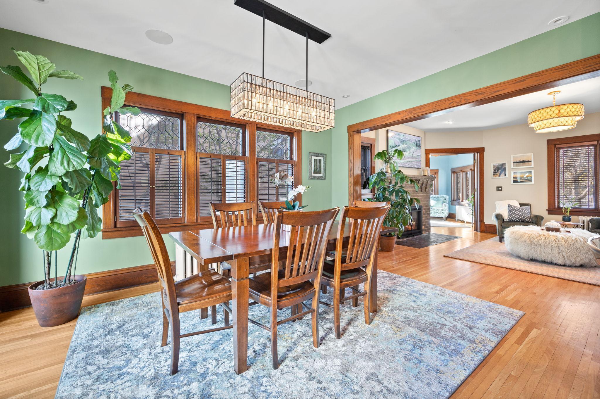 2420 W 24th Street