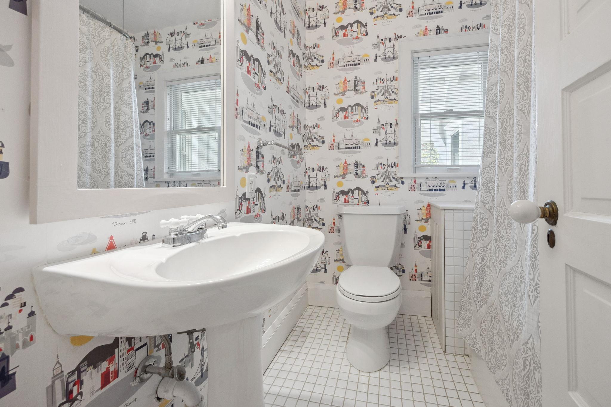 2420 W 24th Street