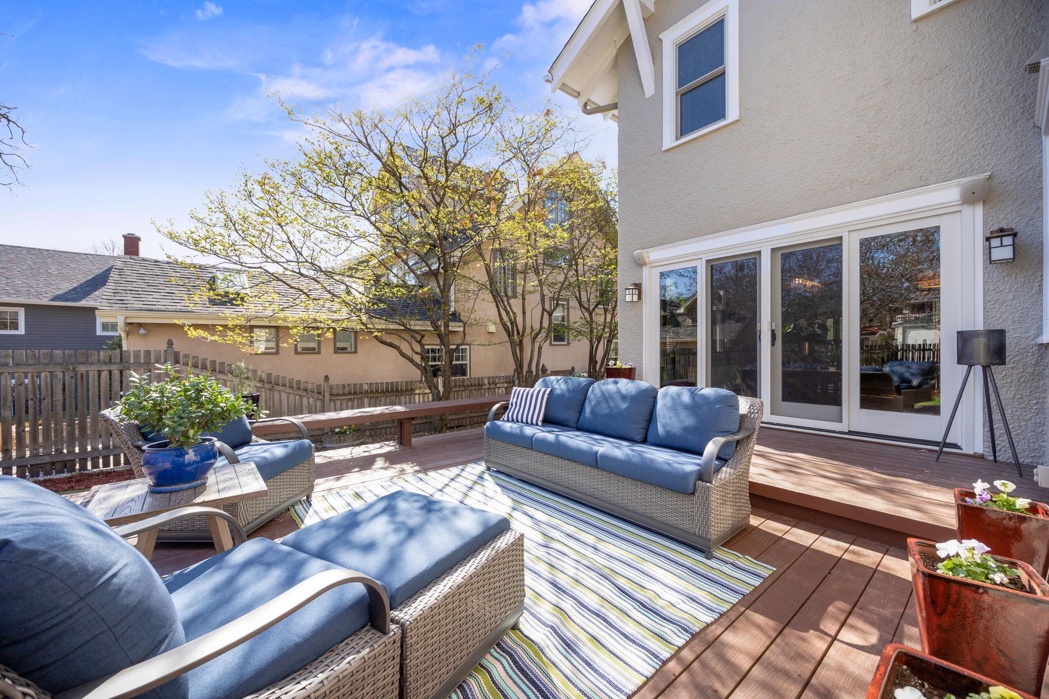 2420 W 24th Street