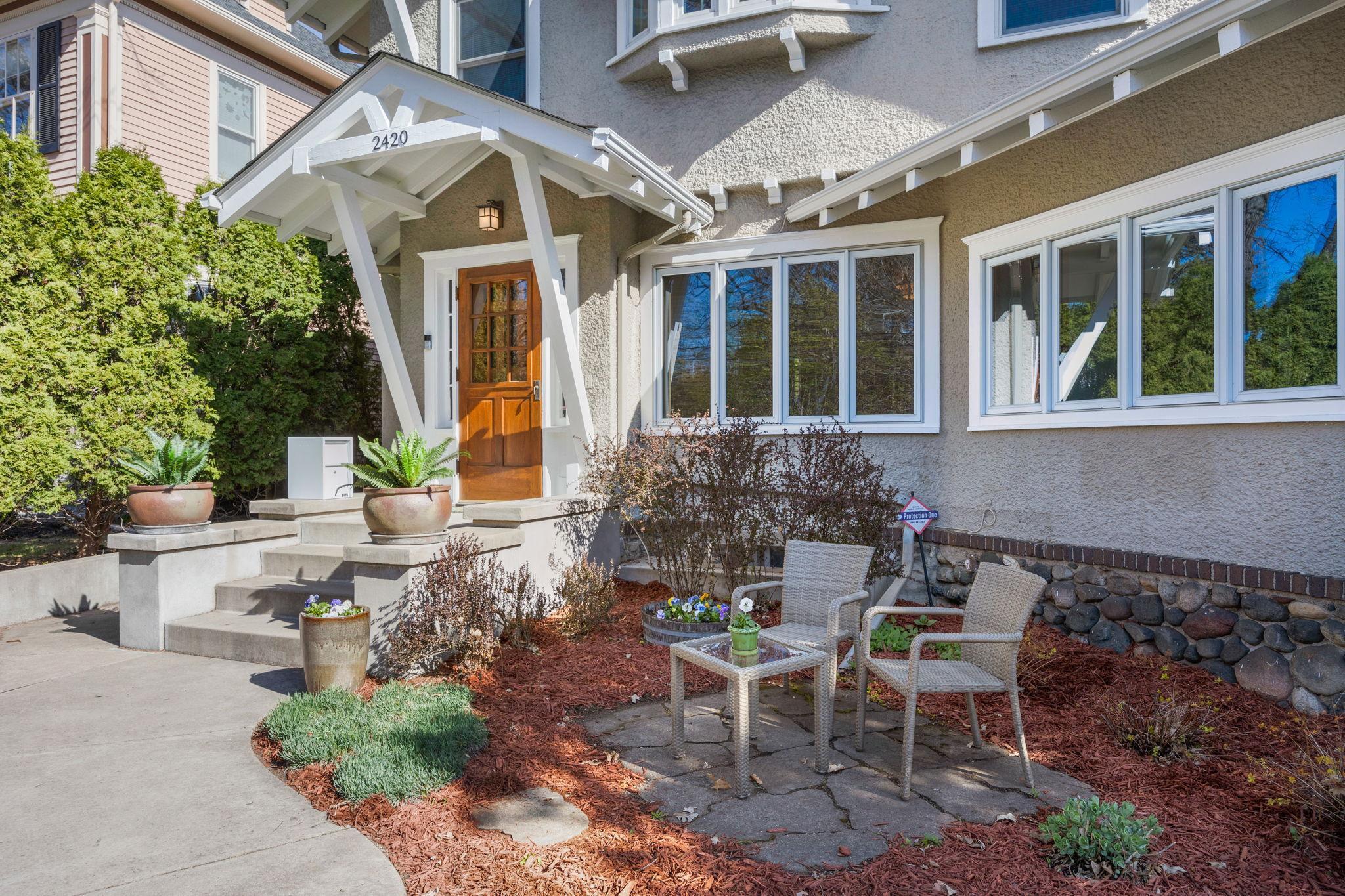 2420 W 24th Street
