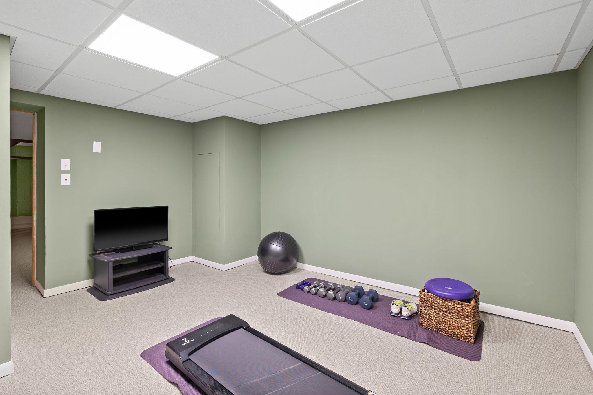 2420 W 24th Street