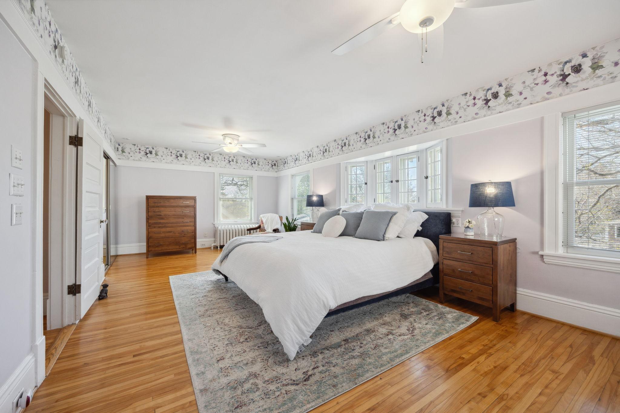2420 W 24th Street