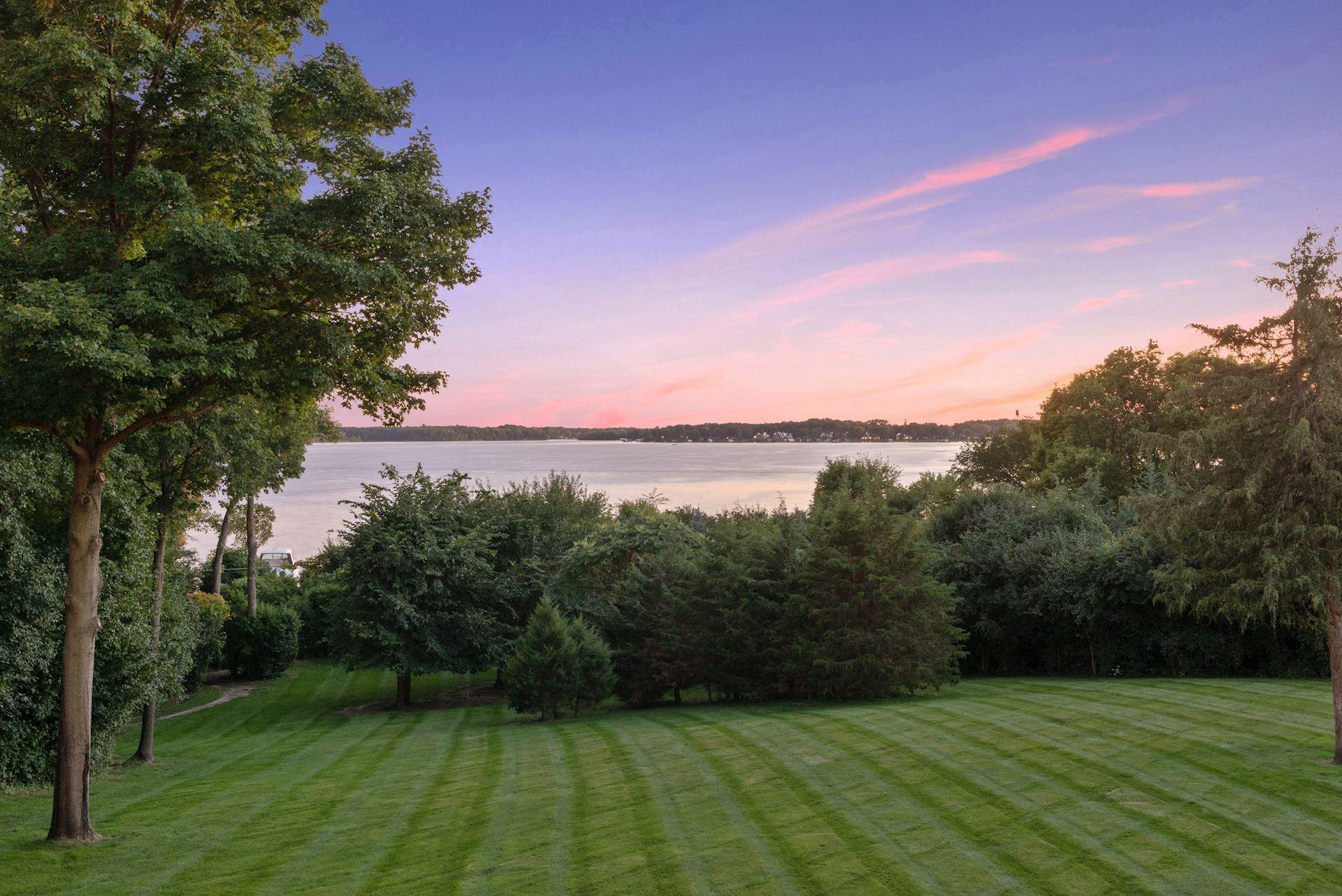 1510 Green Trees Road