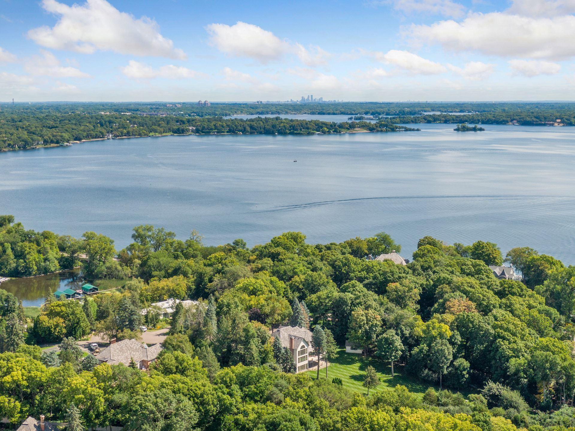 1510 Green Trees Road