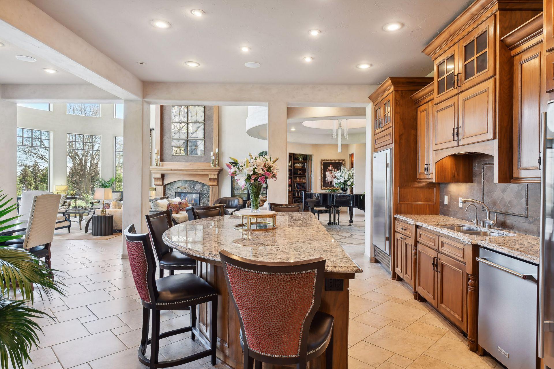 1860 Shoreline Drive