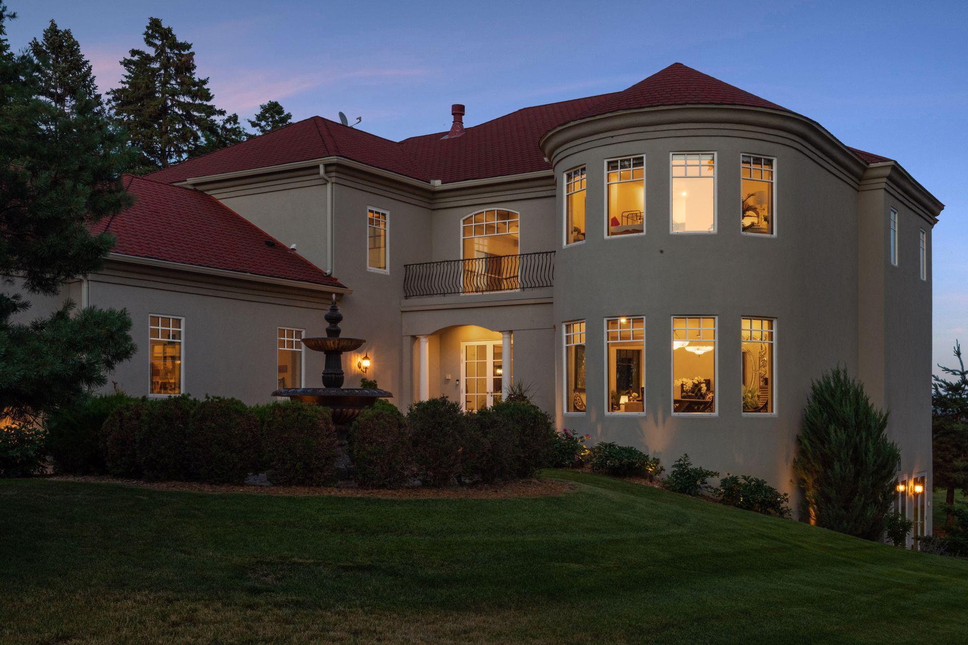 1860 Shoreline Drive