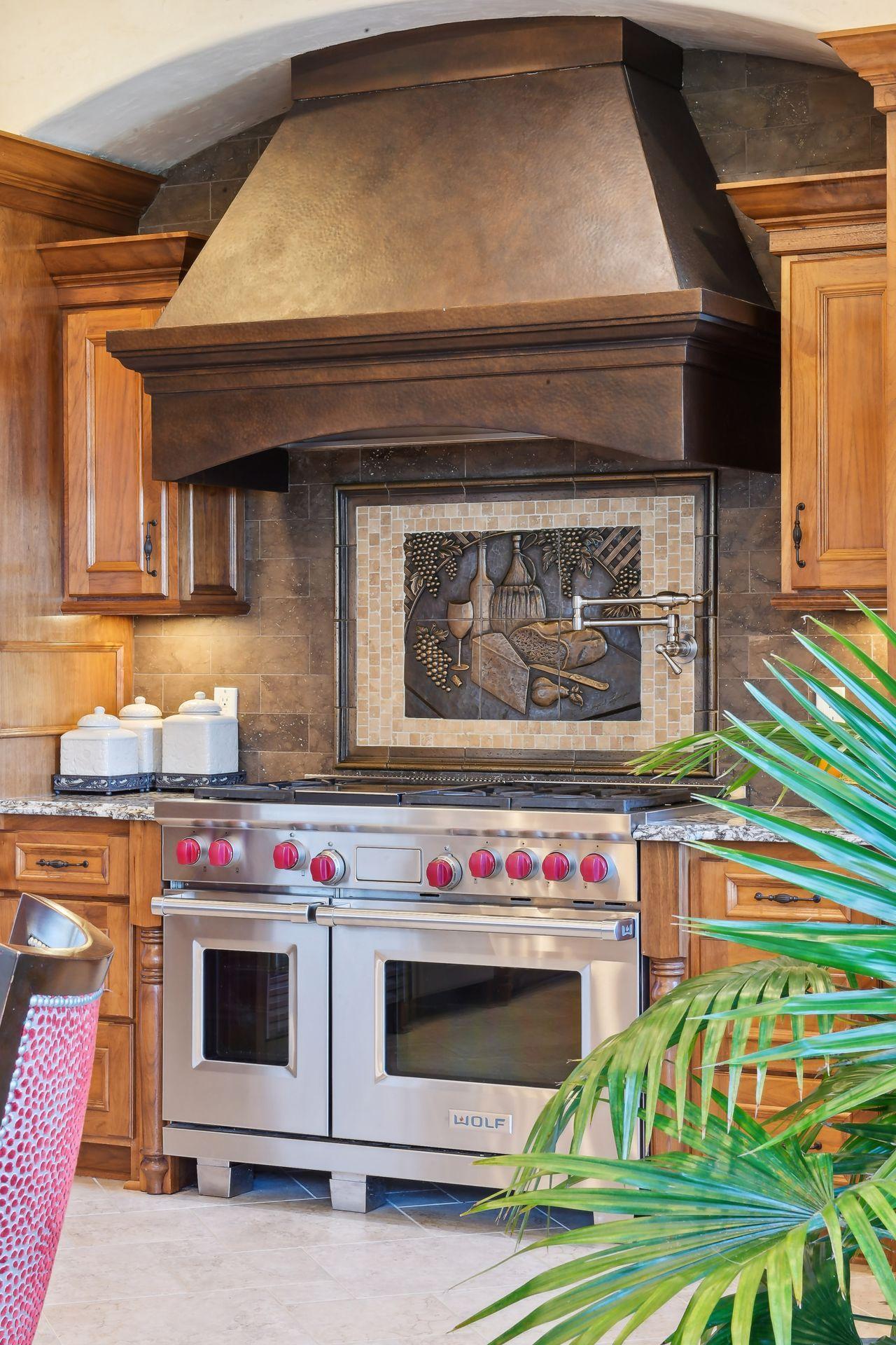 1860 Shoreline Drive