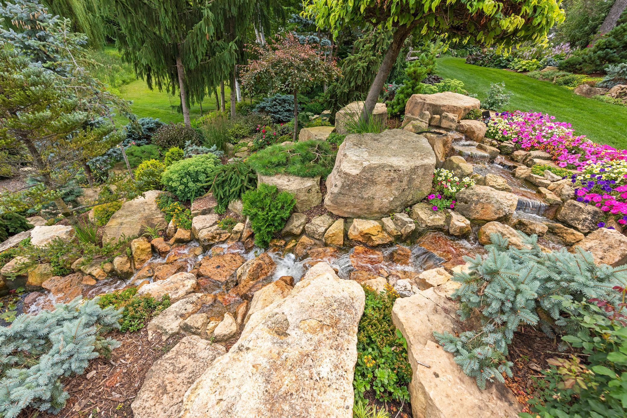 1495 Green Trees Road