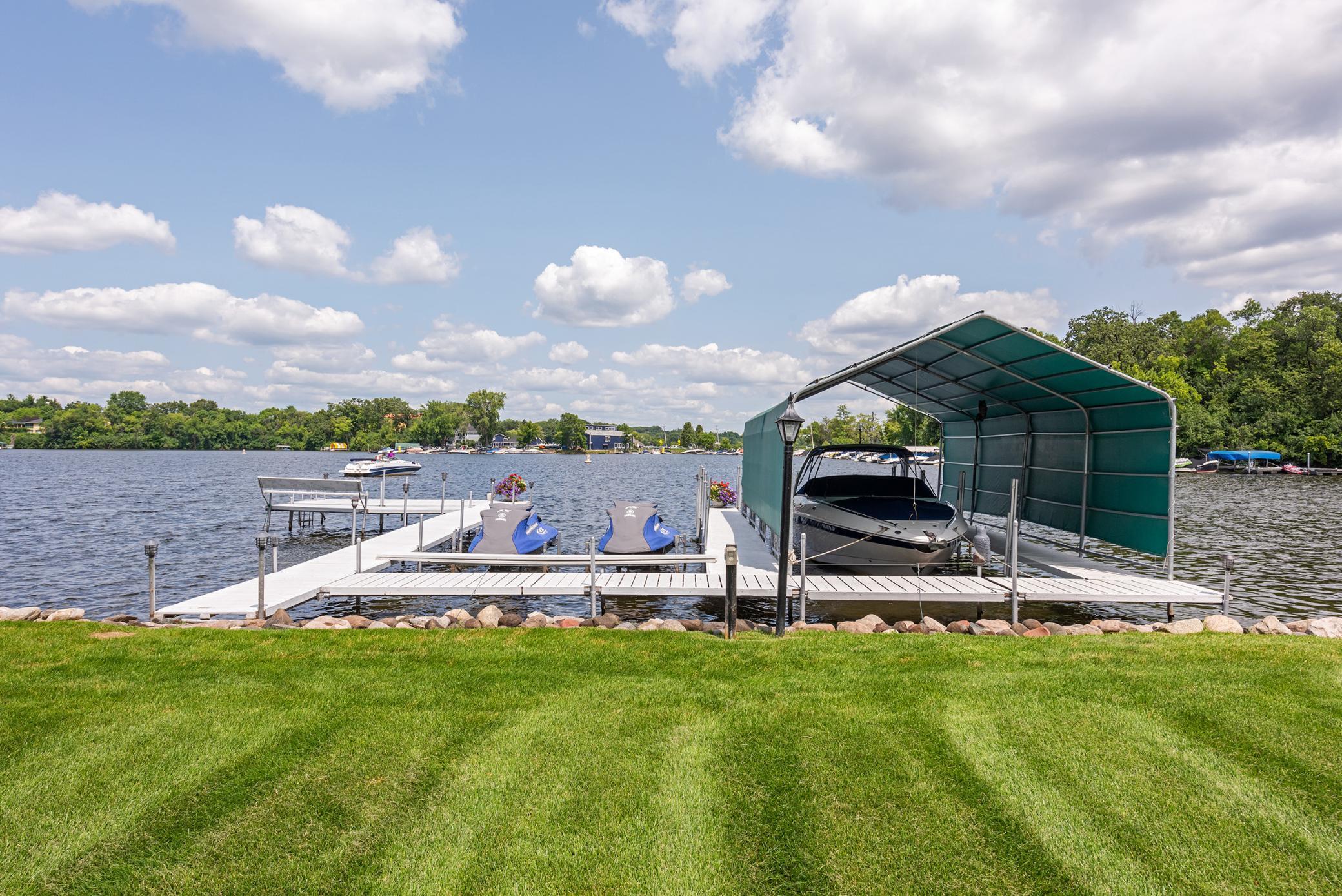 1495 Green Trees Road