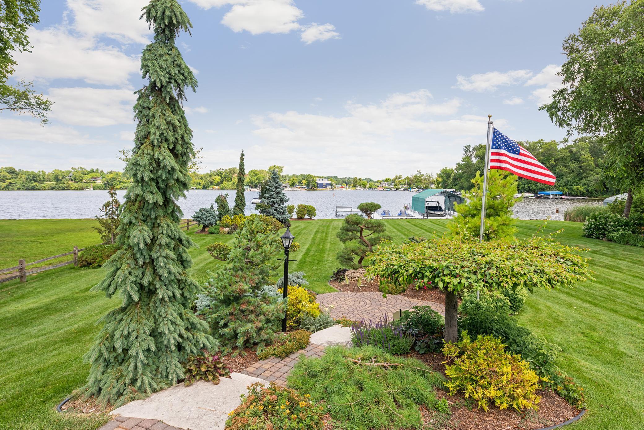 1495 Green Trees Road