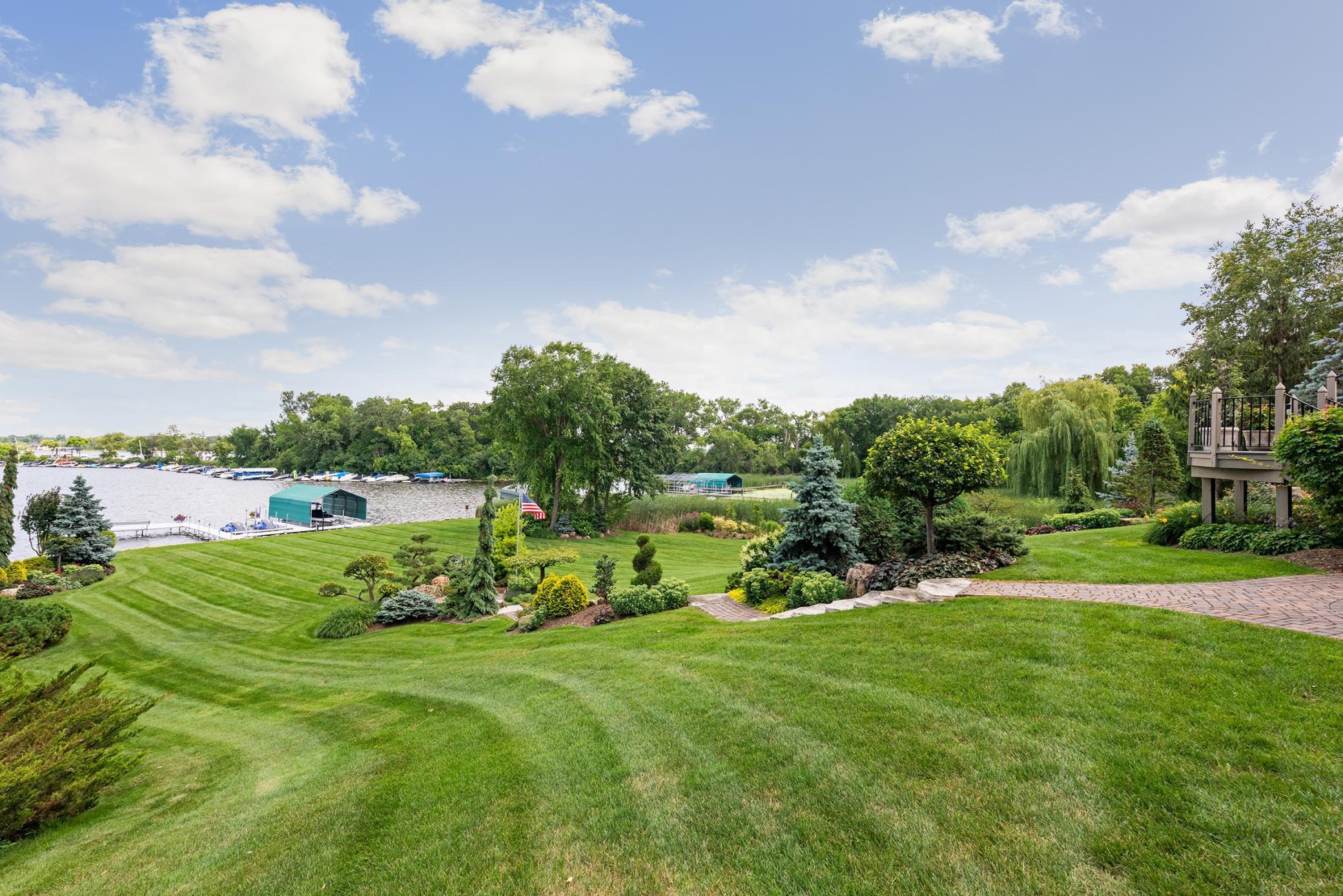 1495 Green Trees Road