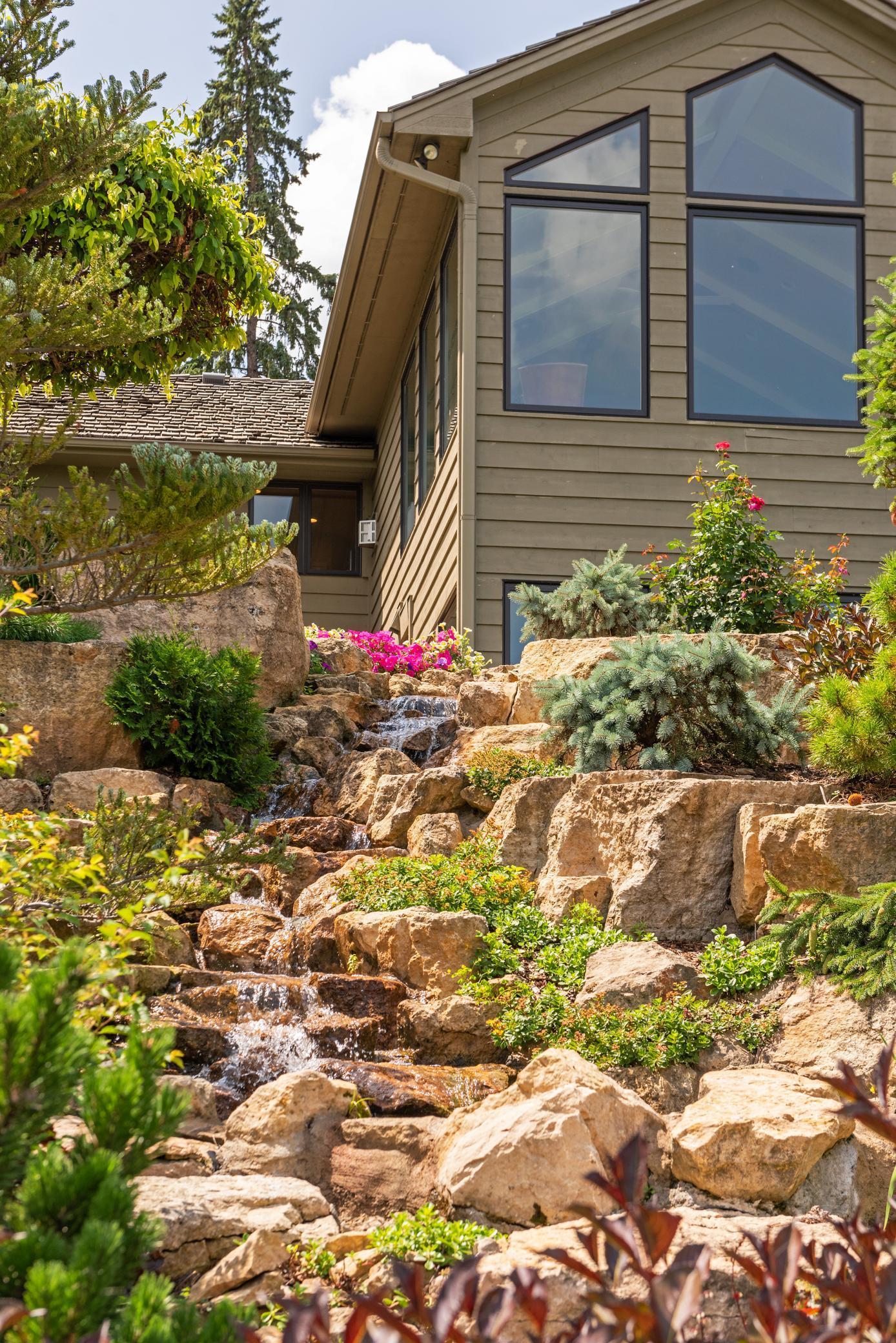 1495 Green Trees Road