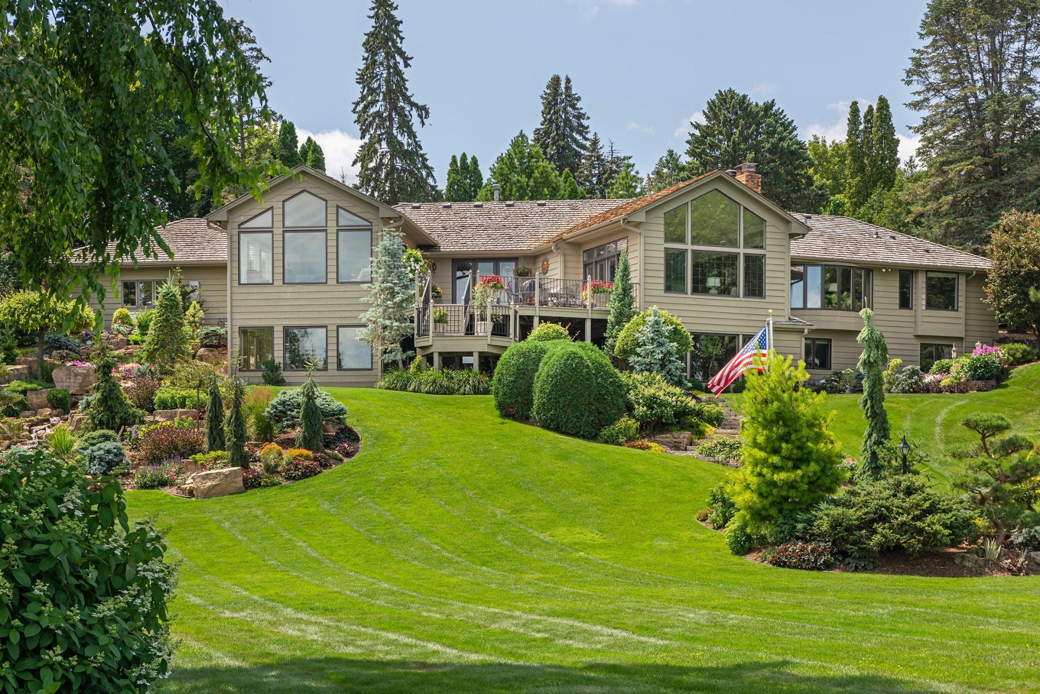 1495 Green Trees Road