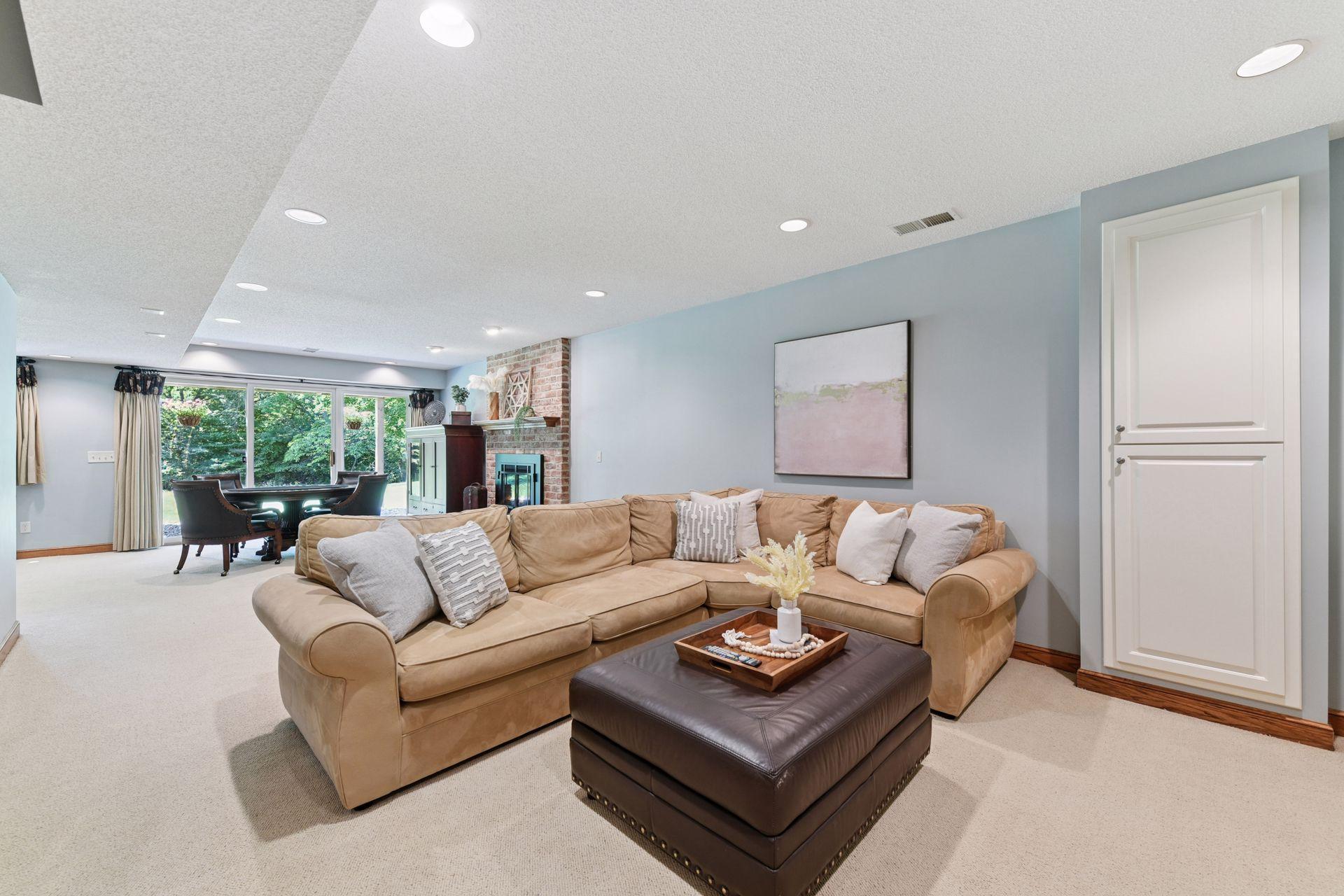 19885 Chartwell Hill