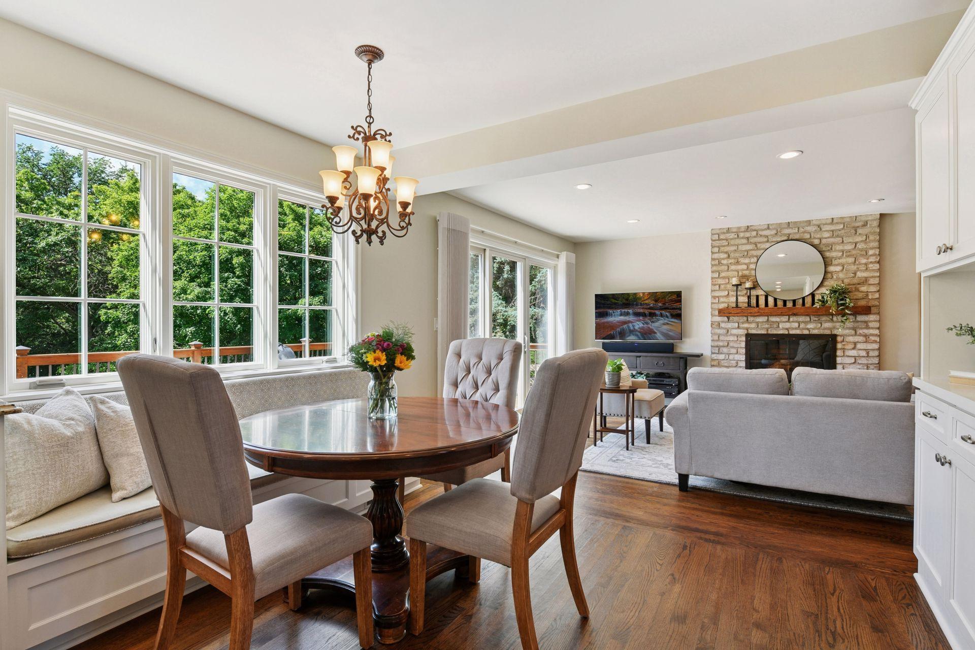 19885 Chartwell Hill