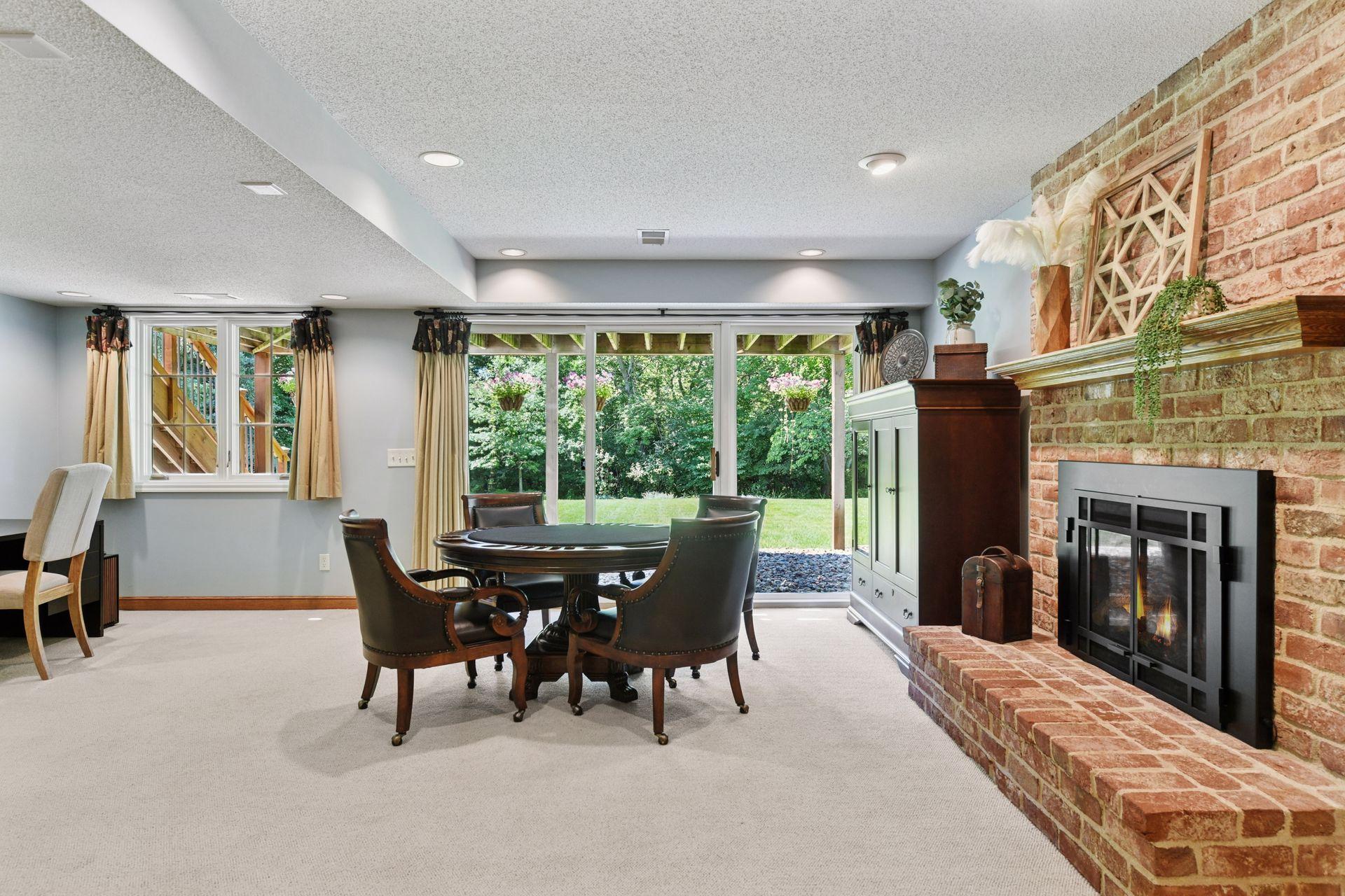 19885 Chartwell Hill