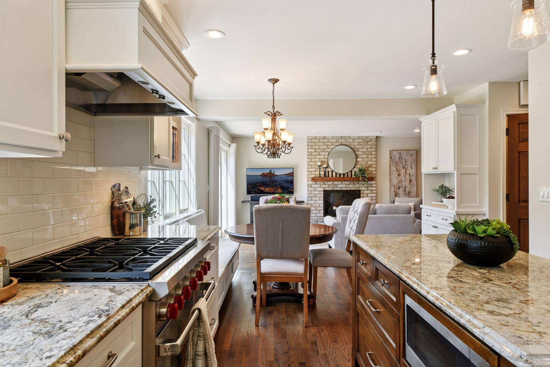 19885 Chartwell Hill