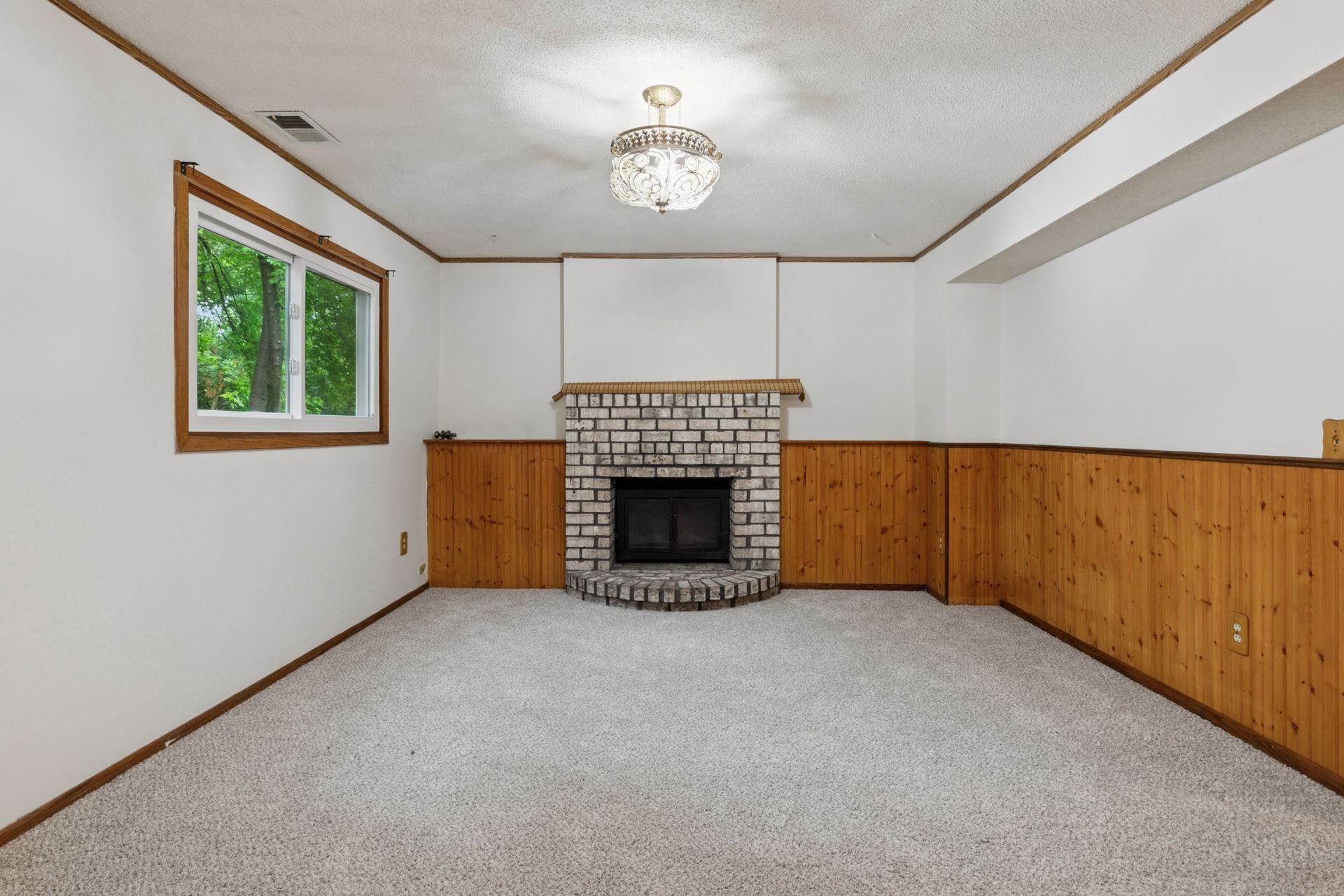 15239 Buchanan Court